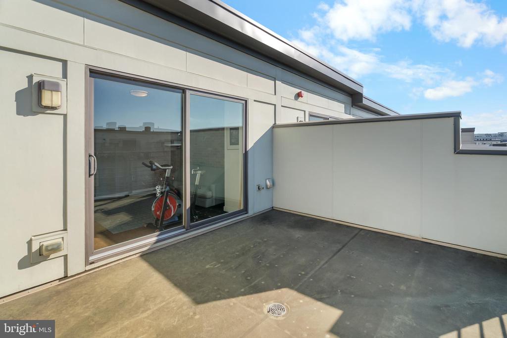 16313 DECKER PLACE