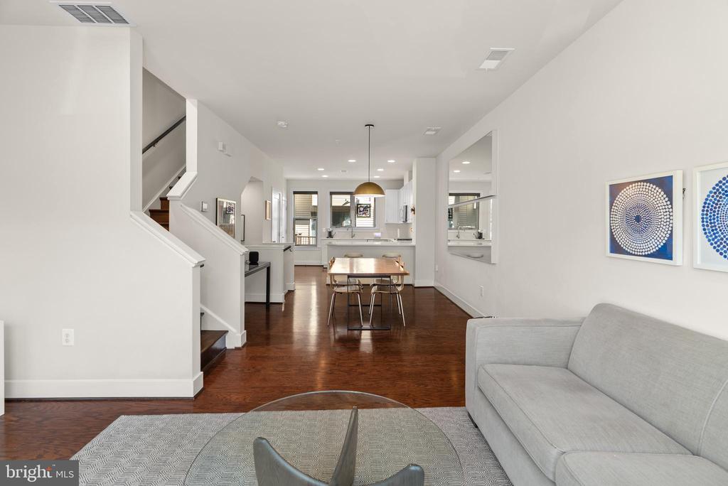 16313 DECKER PLACE