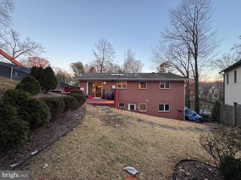 6313 WALHONDING ROAD