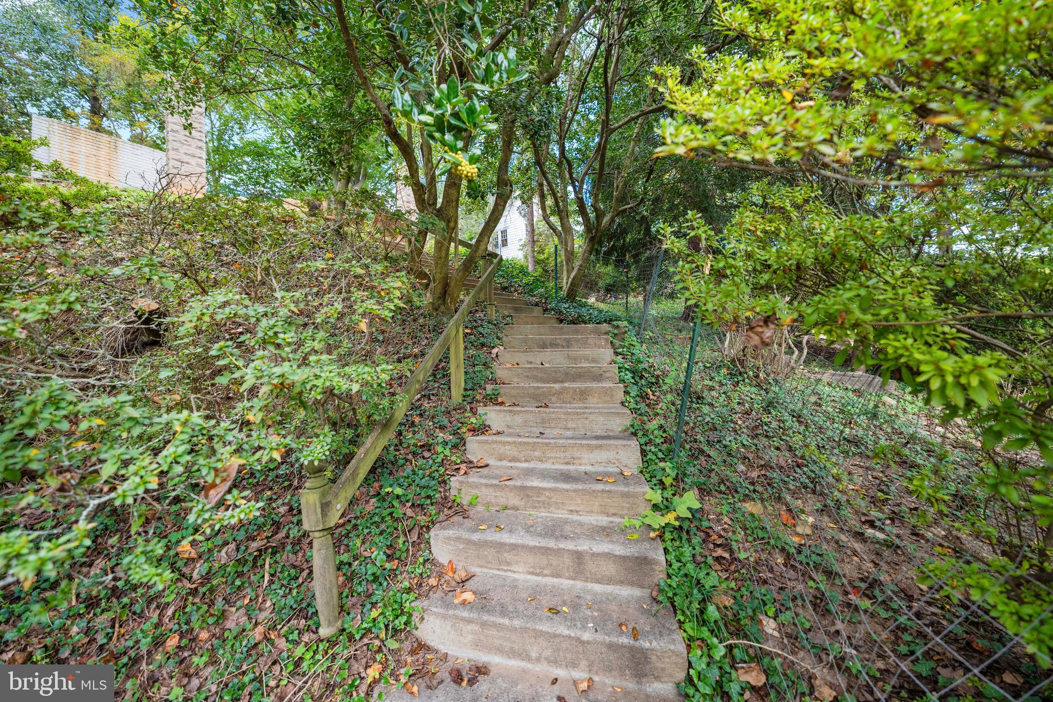 704 SLIGO CREEK PARKWAY