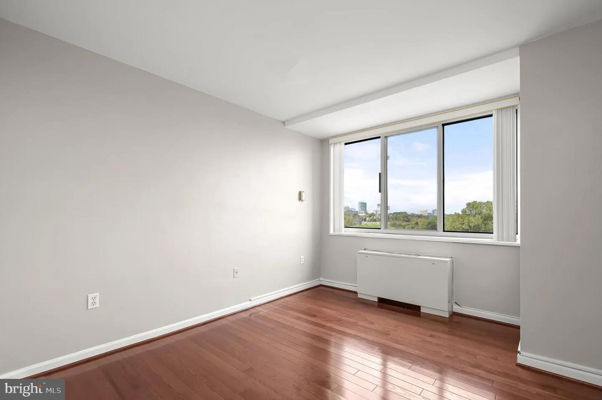 10500 ROCKVILLE PIKE 1325