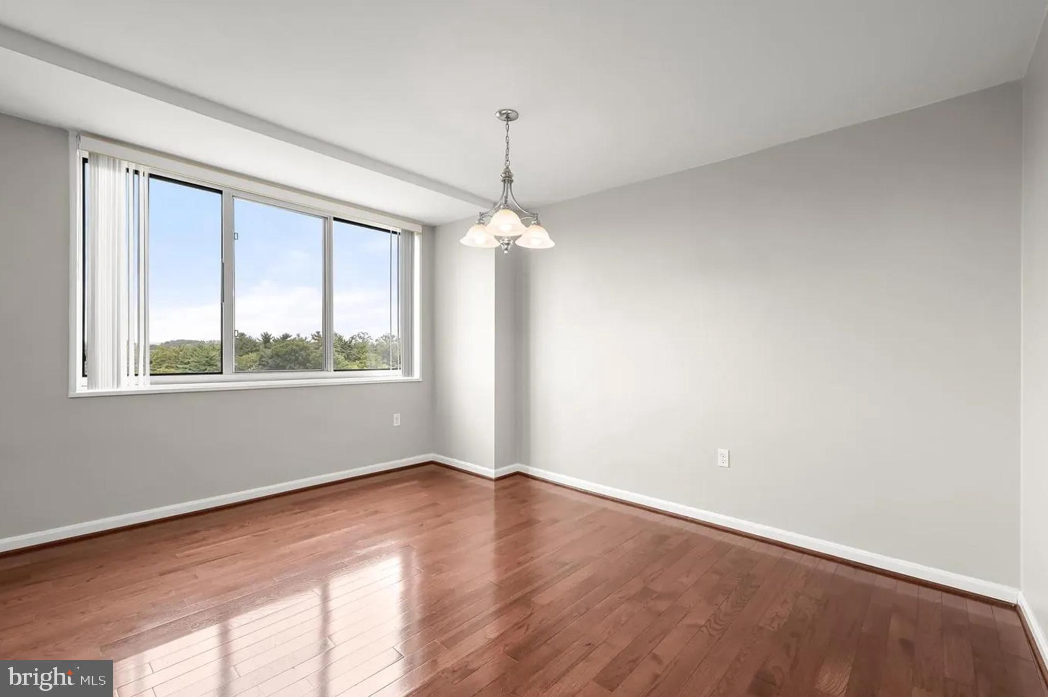 10500 ROCKVILLE PIKE 1325