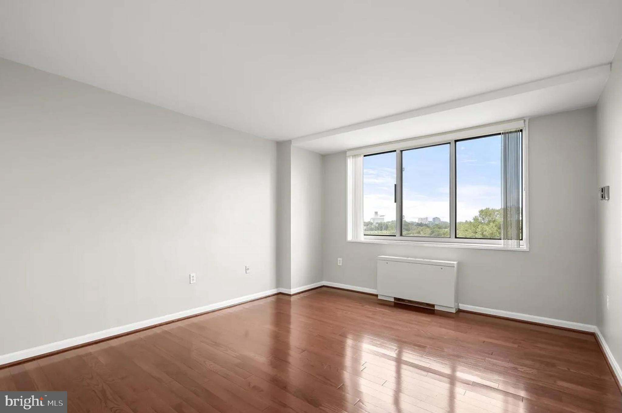 10500 ROCKVILLE PIKE 1325