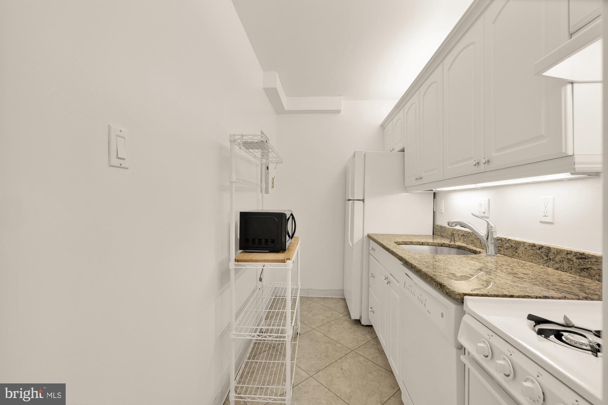 4515 WILLARD AVENUE 2320S