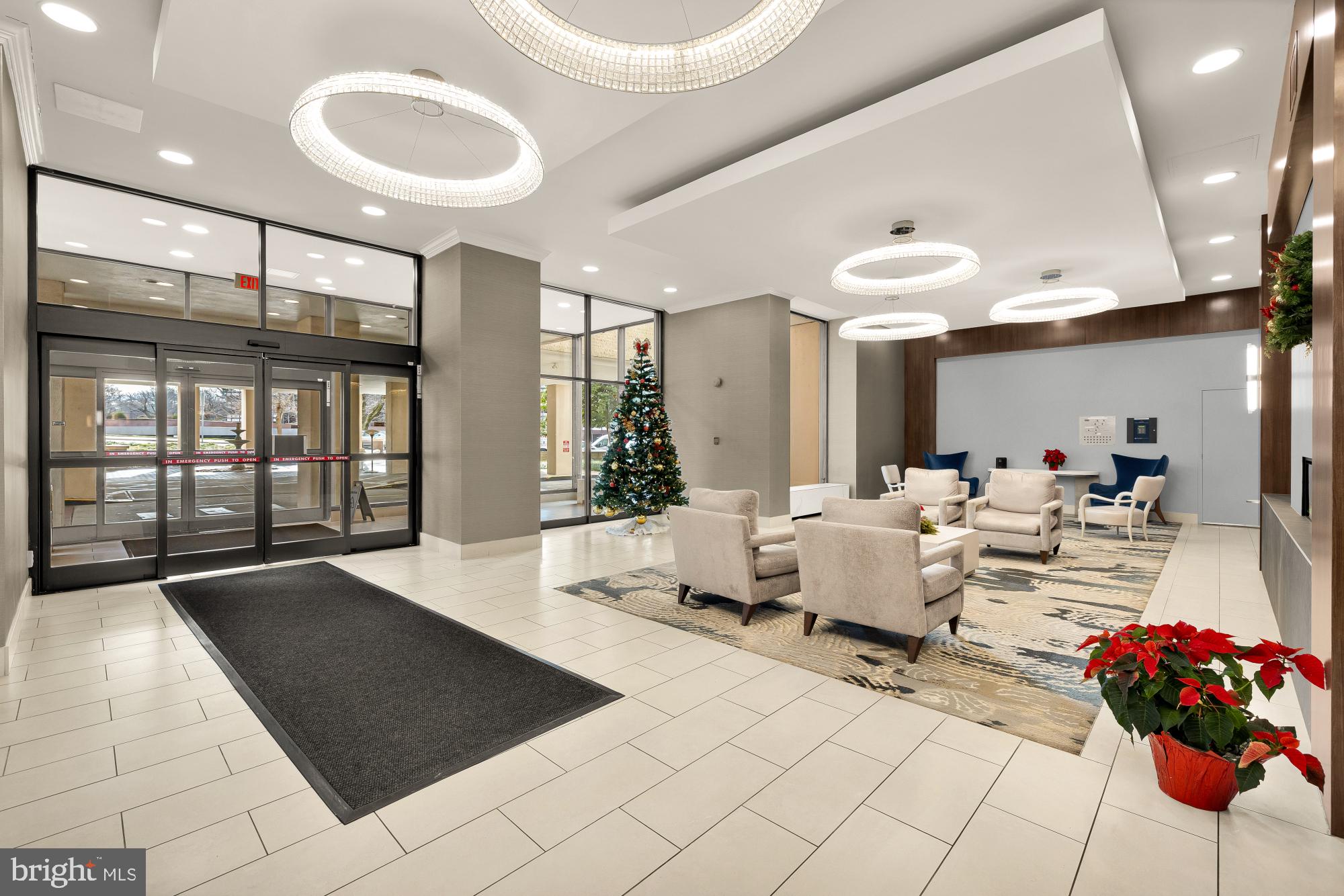 4515 WILLARD AVENUE 2320S