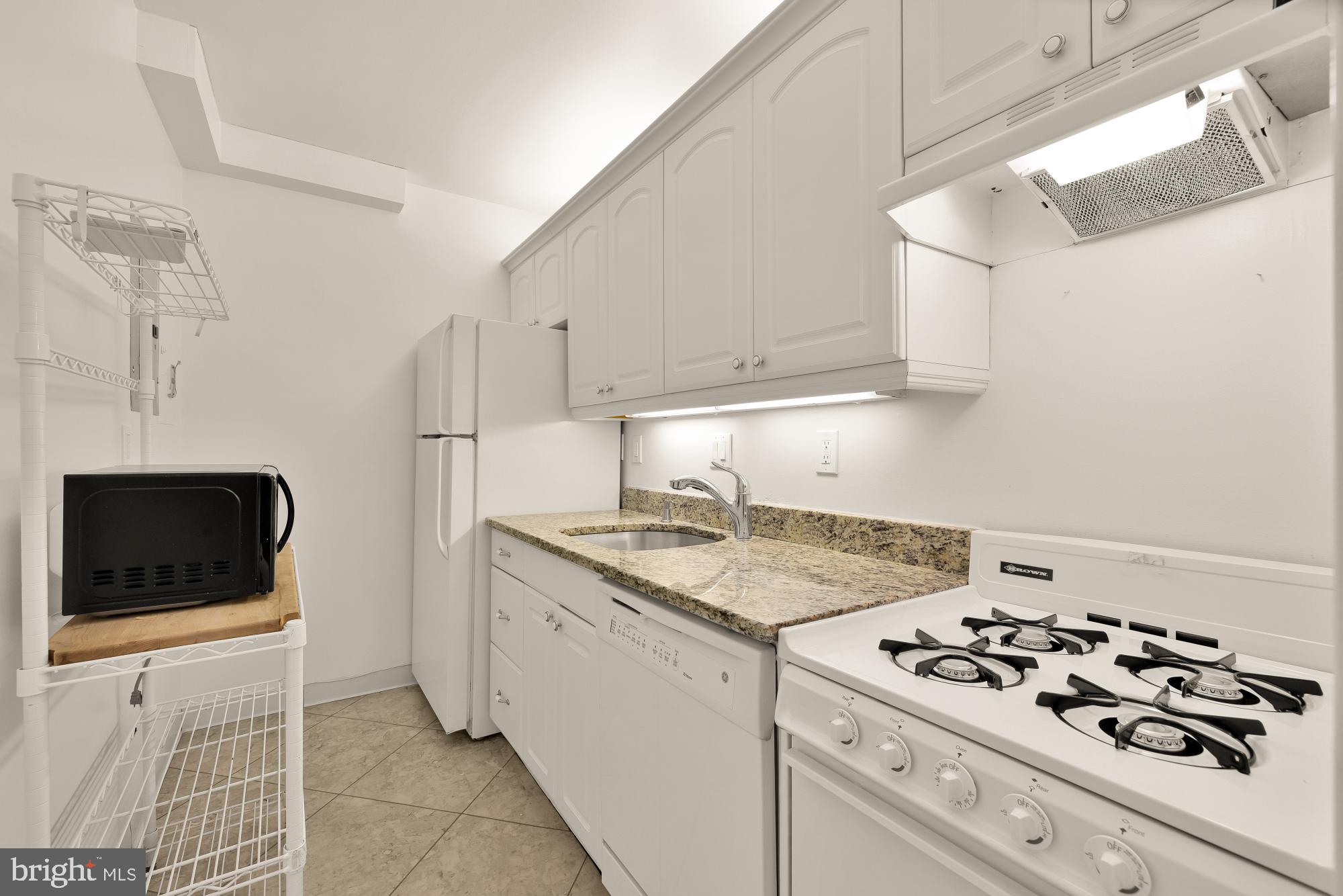 4515 WILLARD AVENUE 2320S