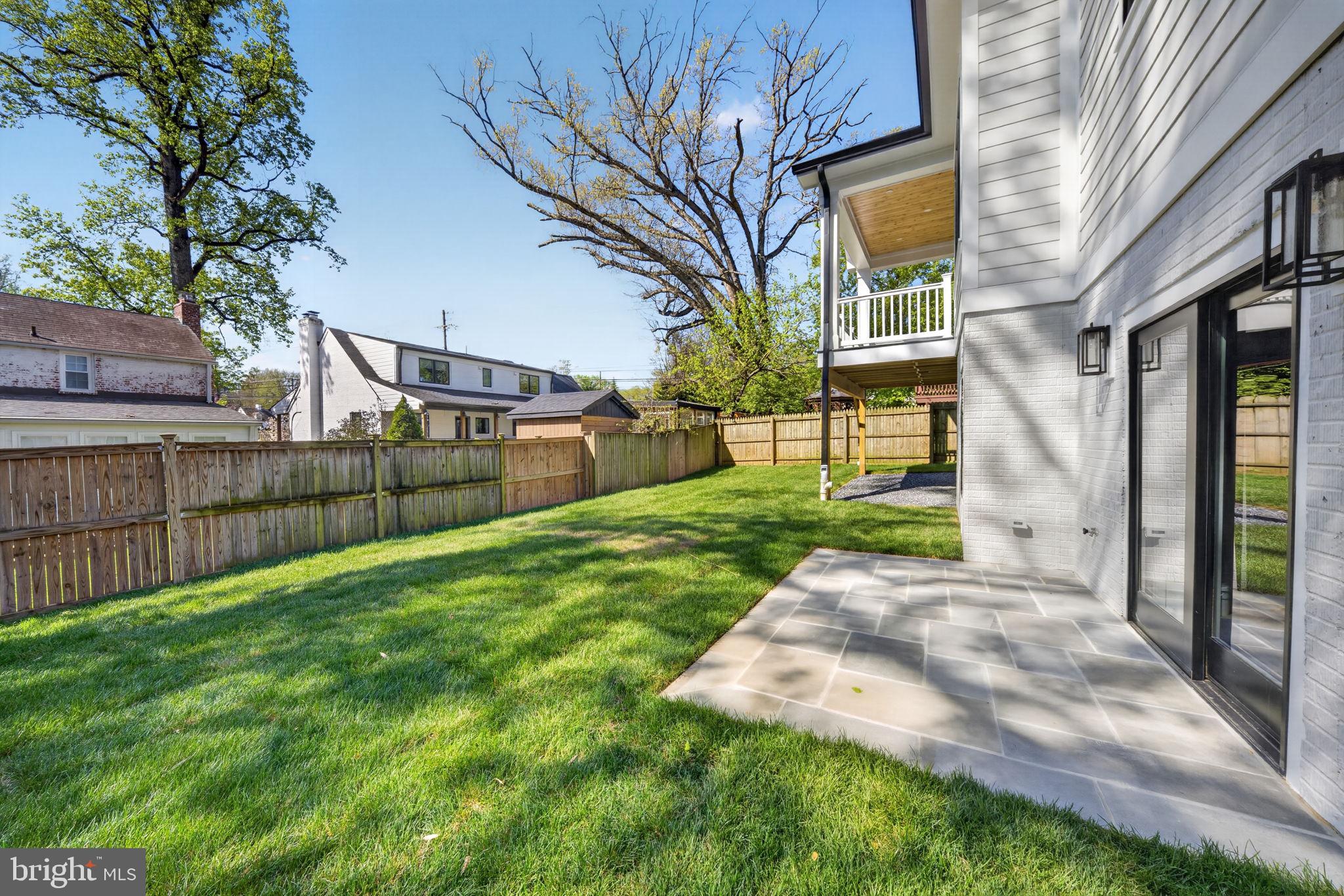 5326 MCKINLEY STREET