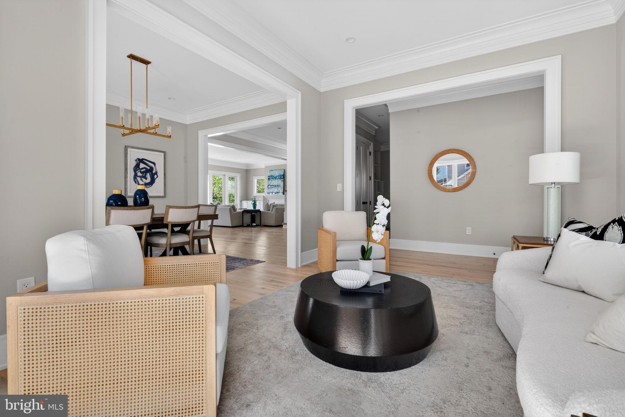 5326 MCKINLEY STREET