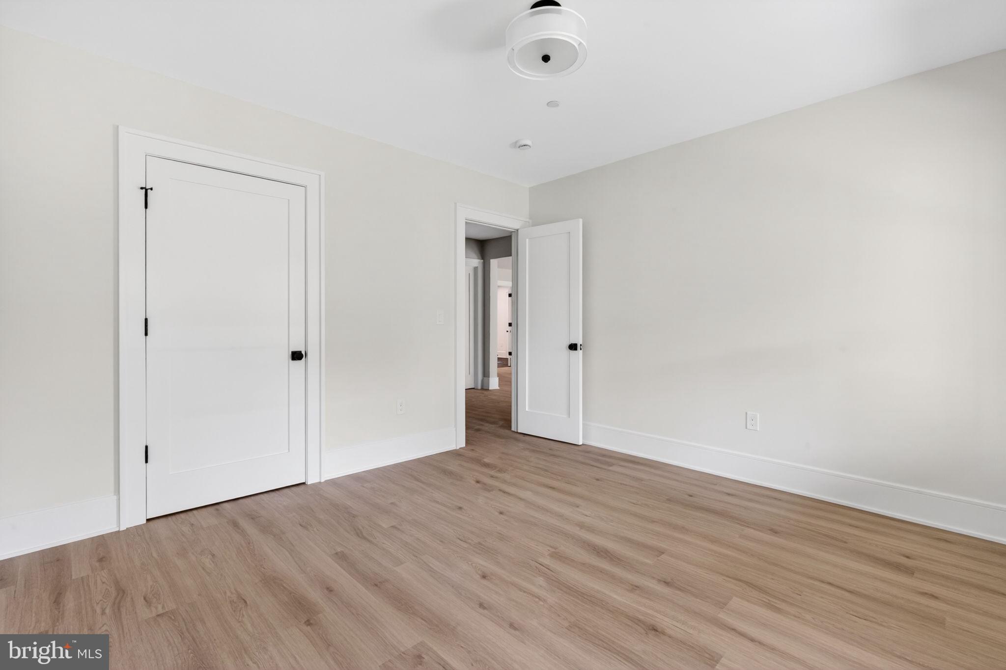 5326 MCKINLEY STREET