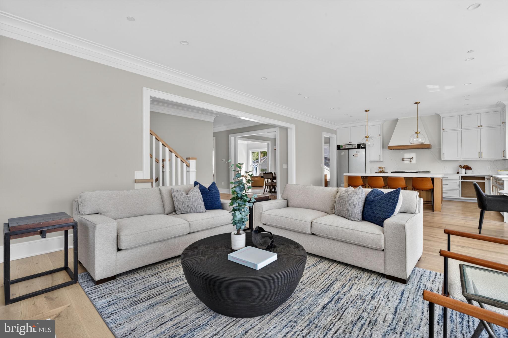 5326 MCKINLEY STREET