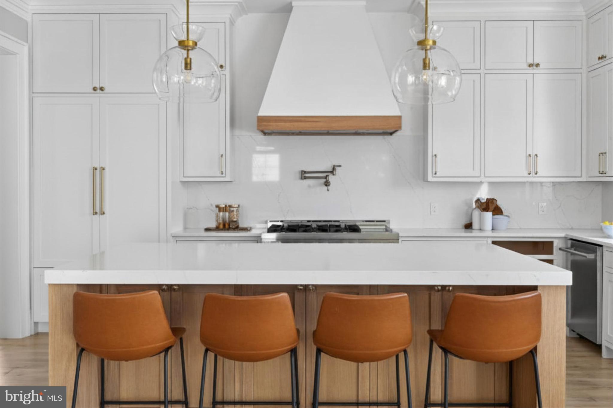 5326 MCKINLEY STREET