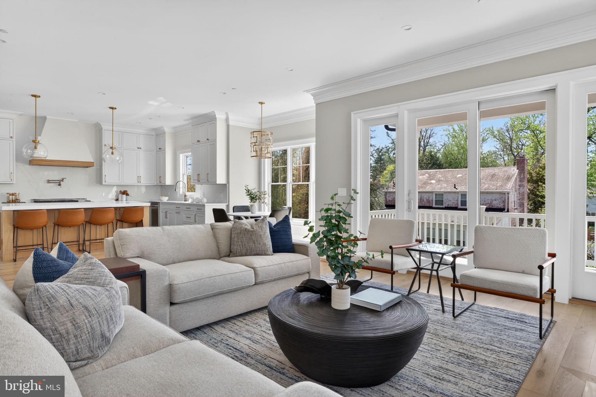 5326 MCKINLEY STREET