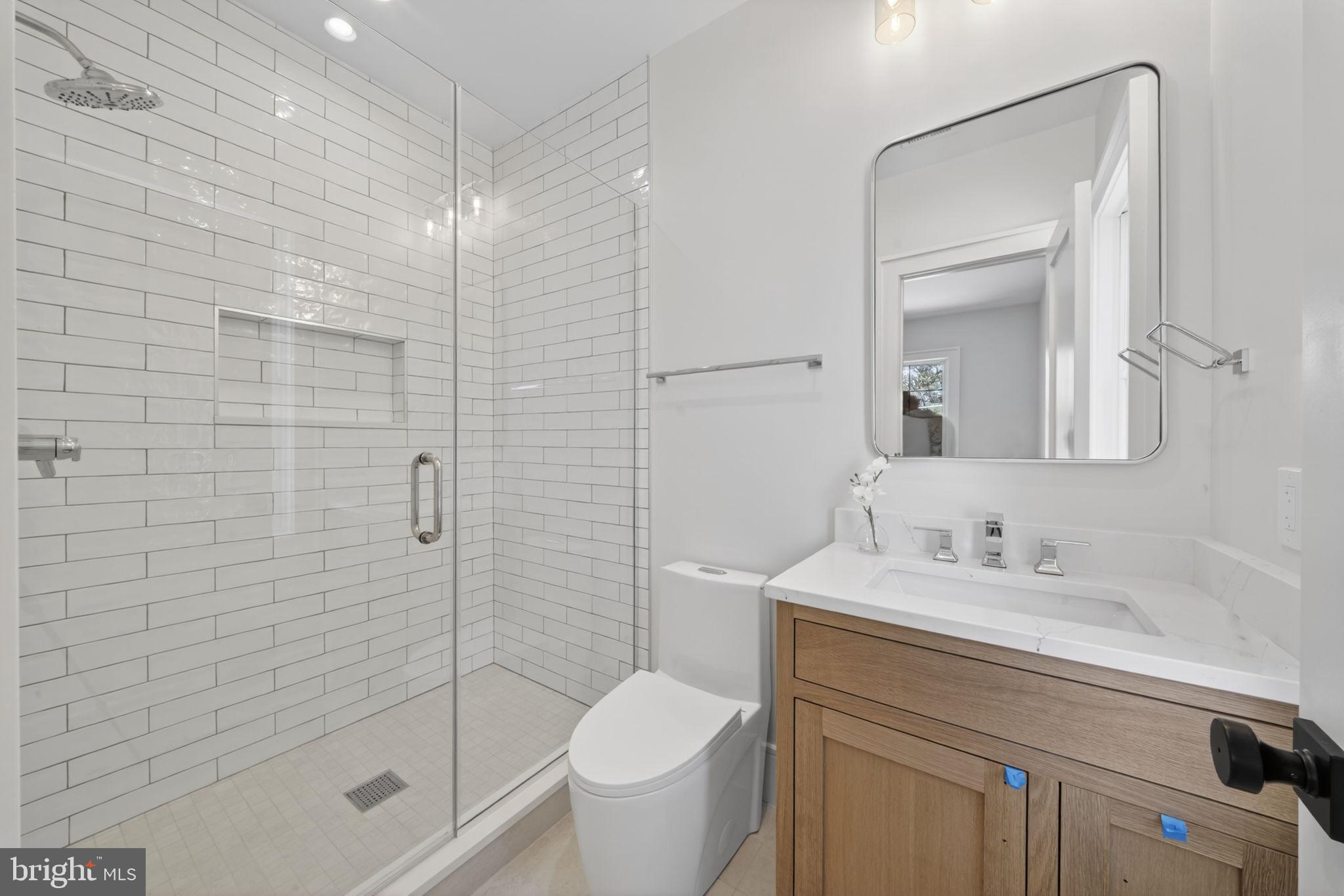 5326 MCKINLEY STREET