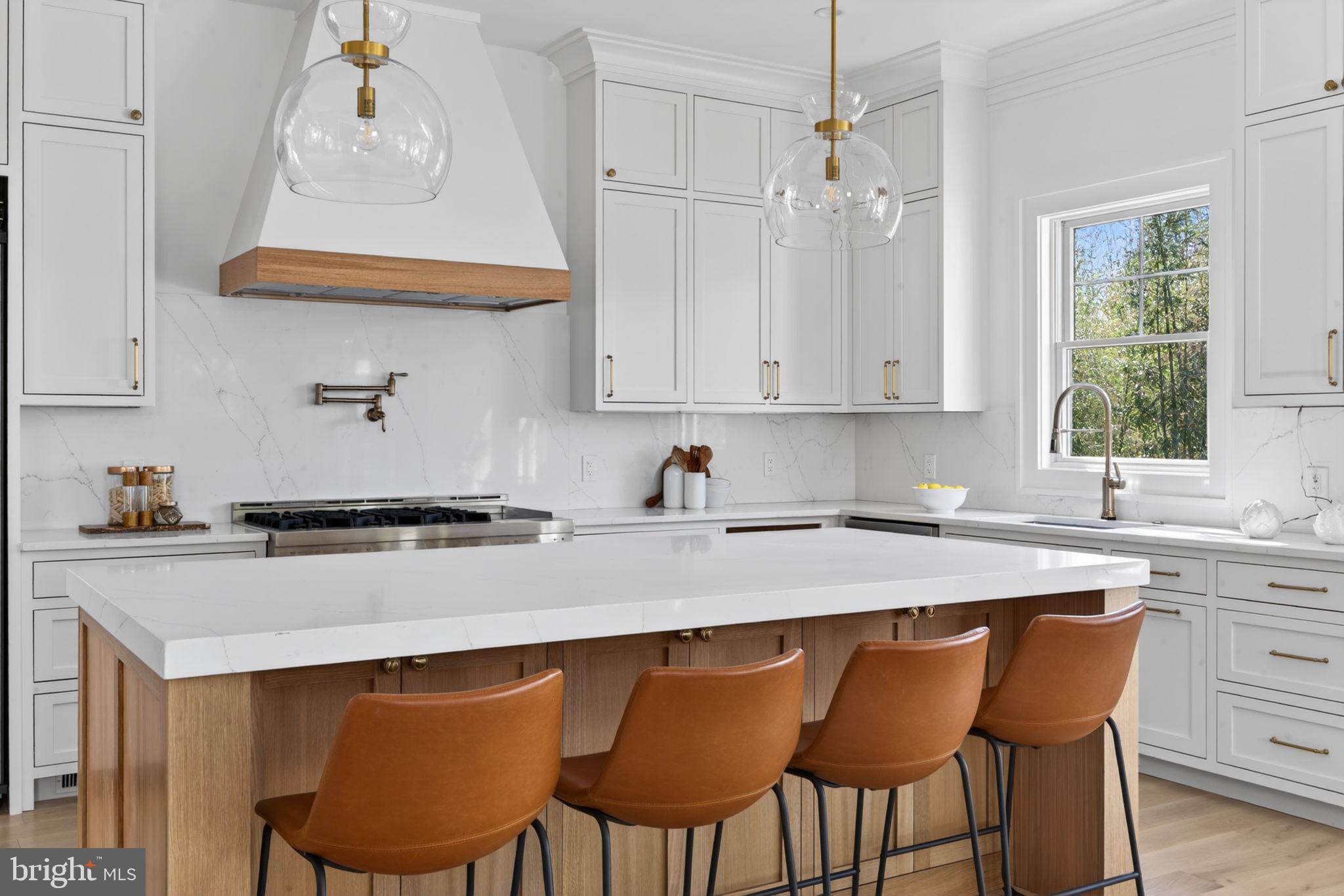 5326 MCKINLEY STREET