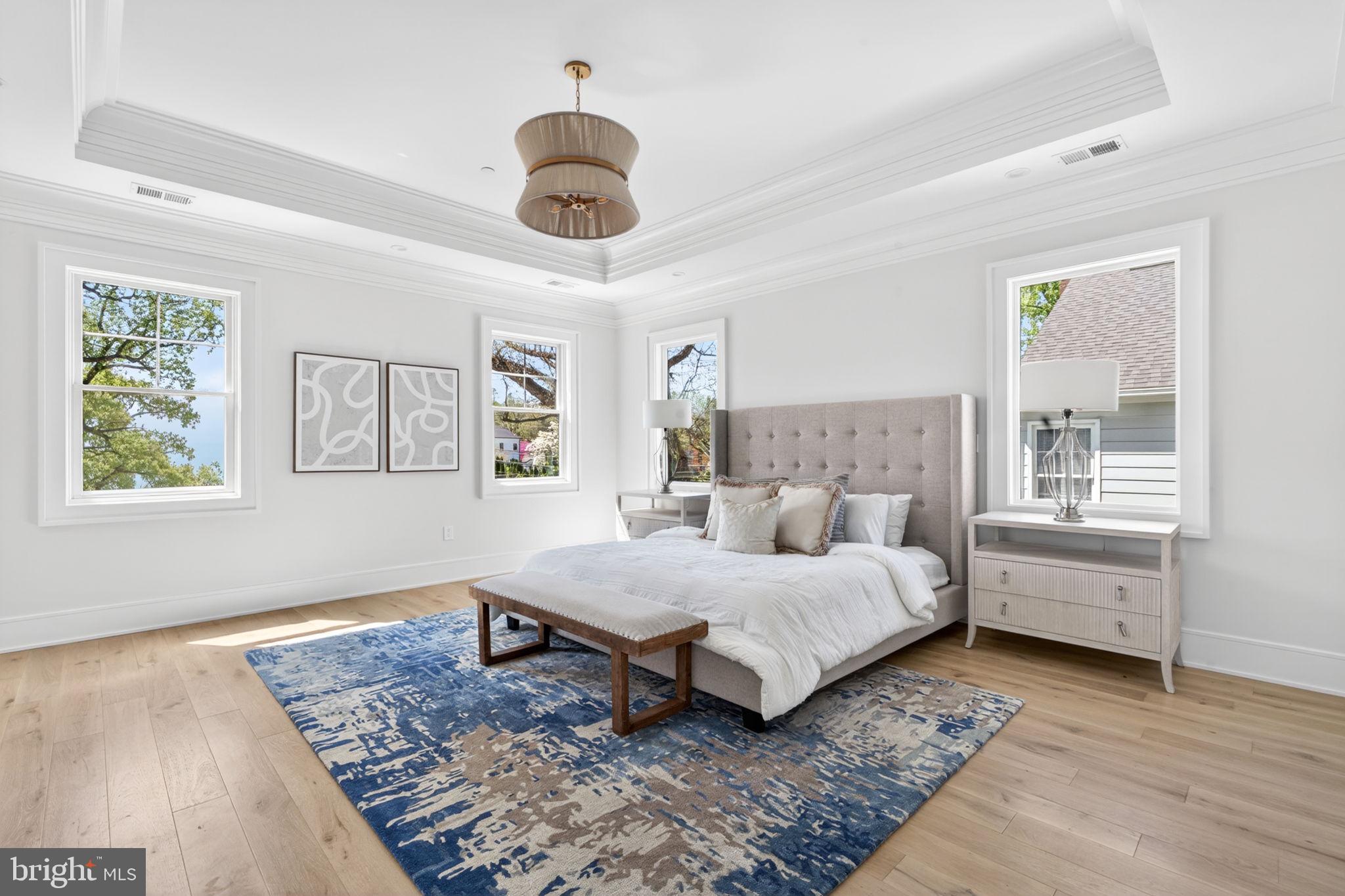 5326 MCKINLEY STREET