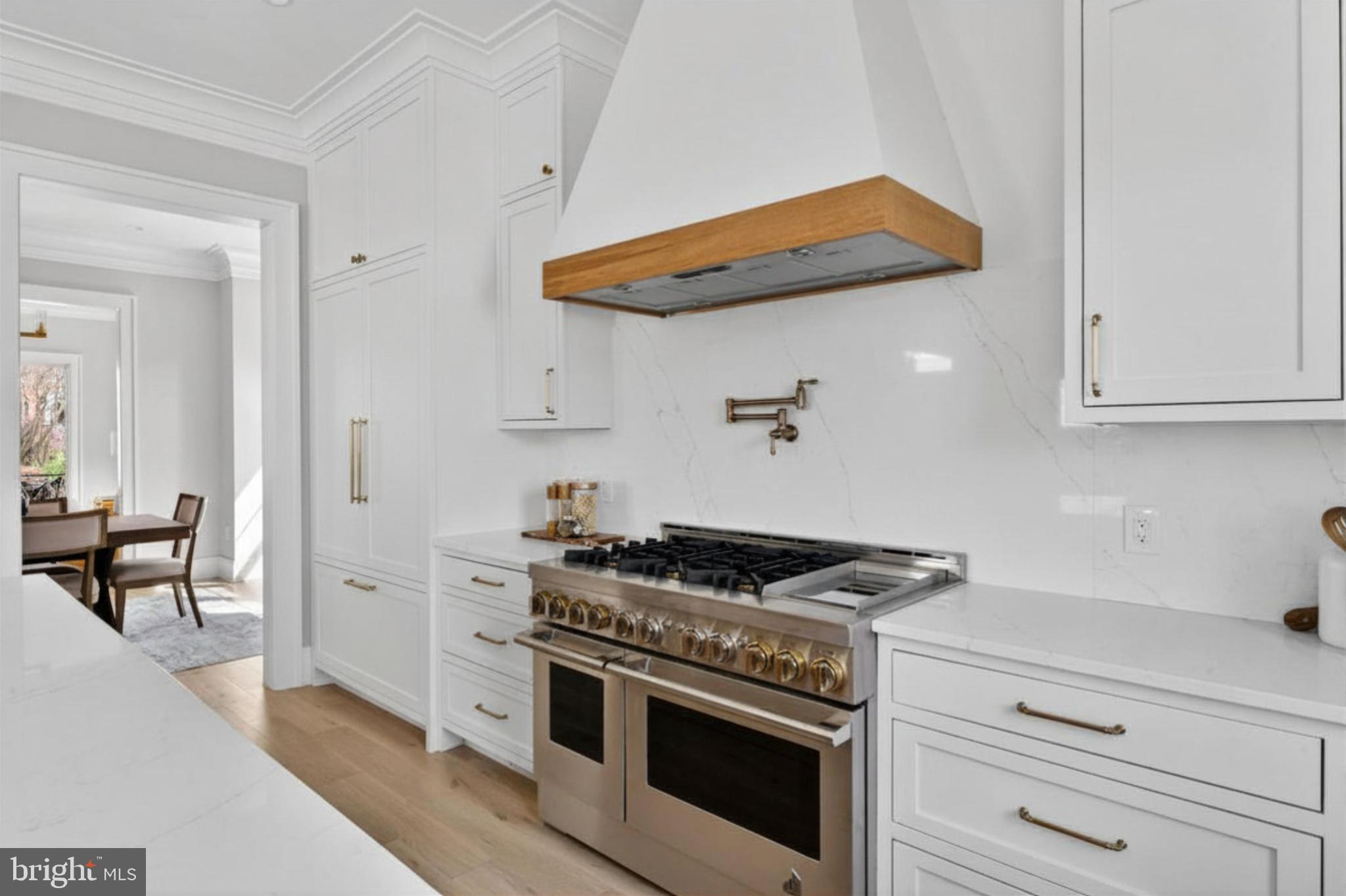 5326 MCKINLEY STREET