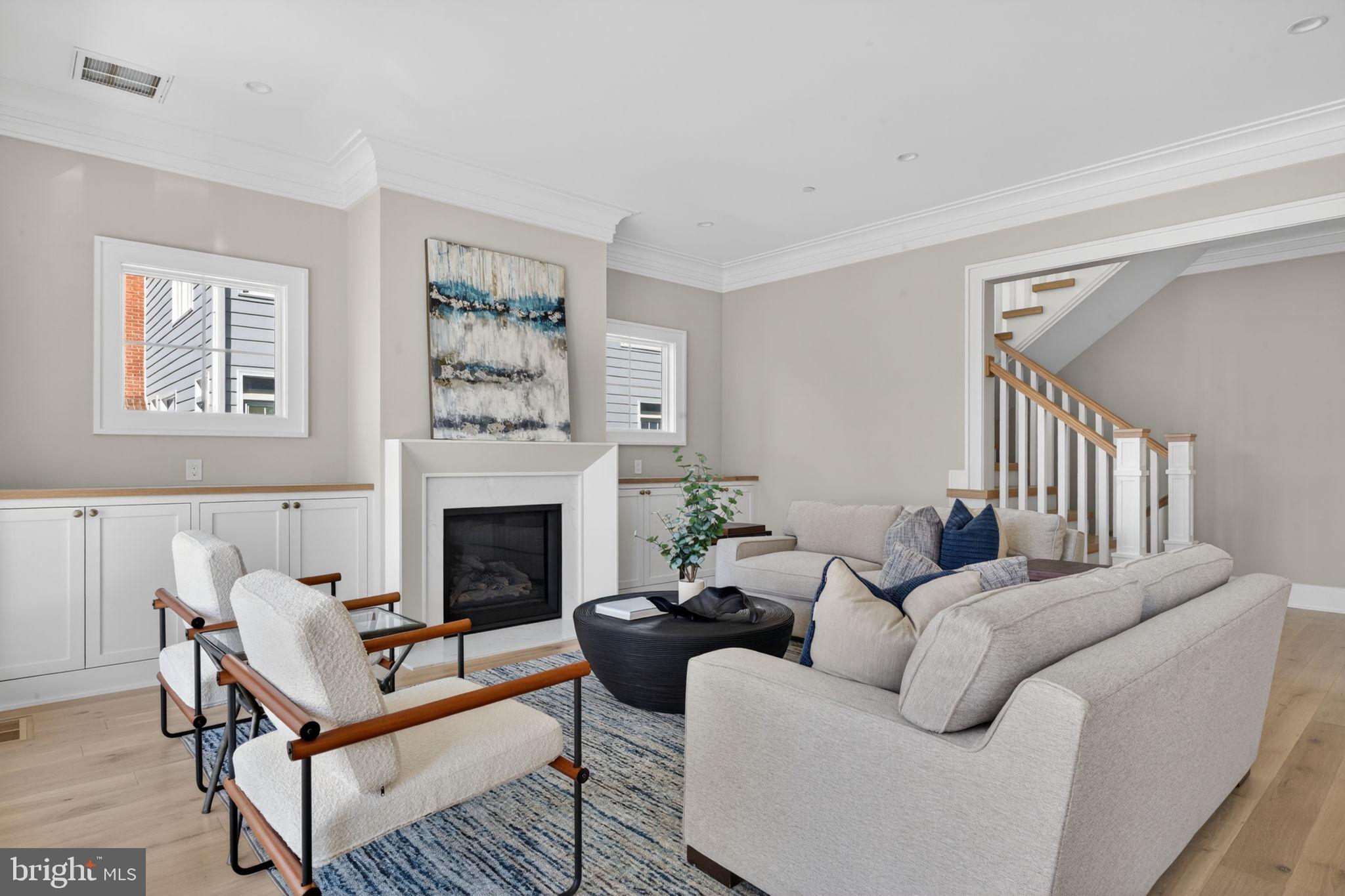 5326 MCKINLEY STREET