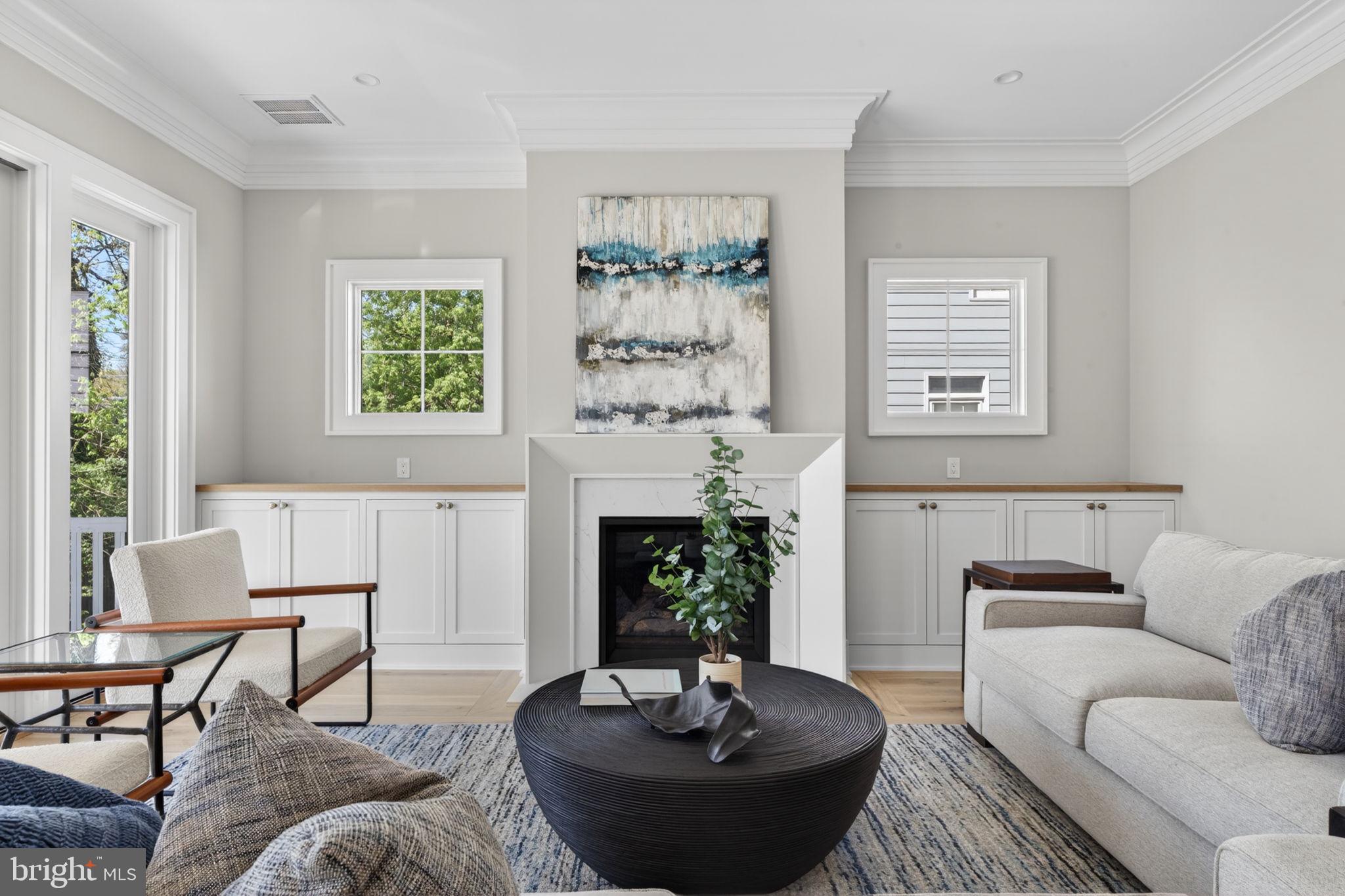 5326 MCKINLEY STREET