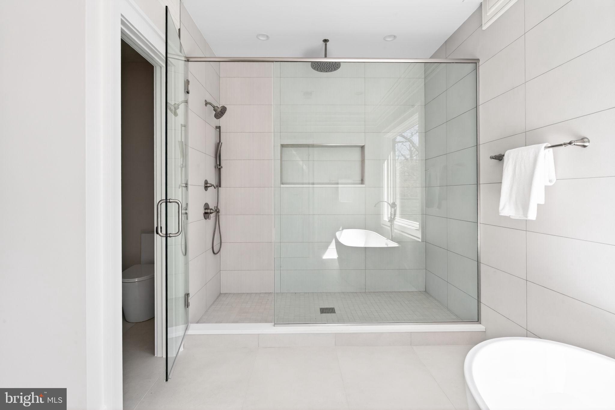 5326 MCKINLEY STREET