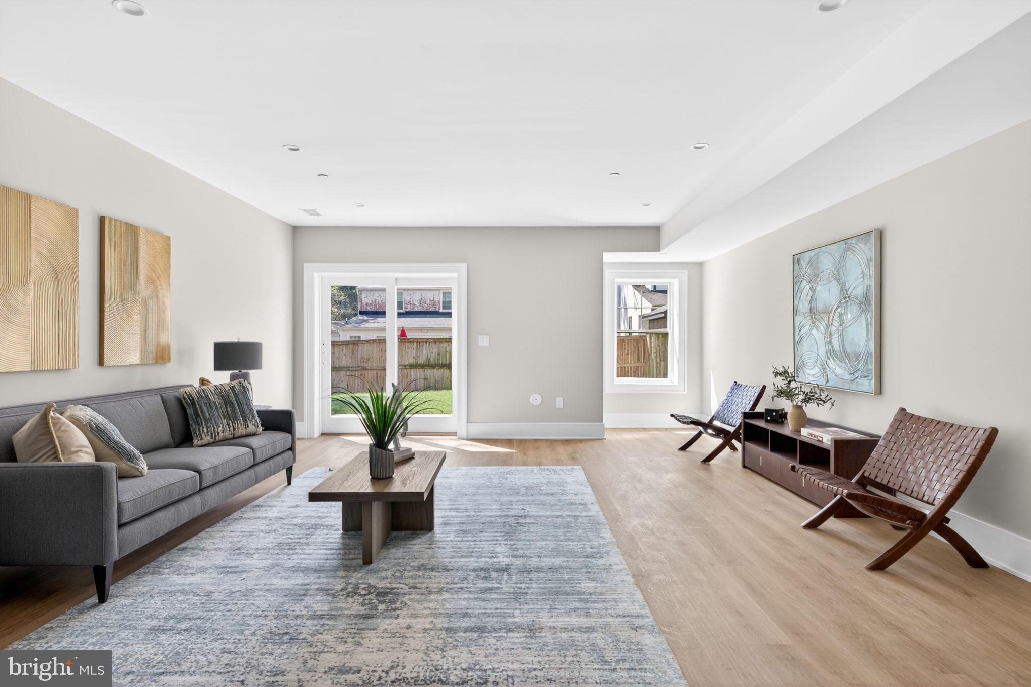 5326 MCKINLEY STREET