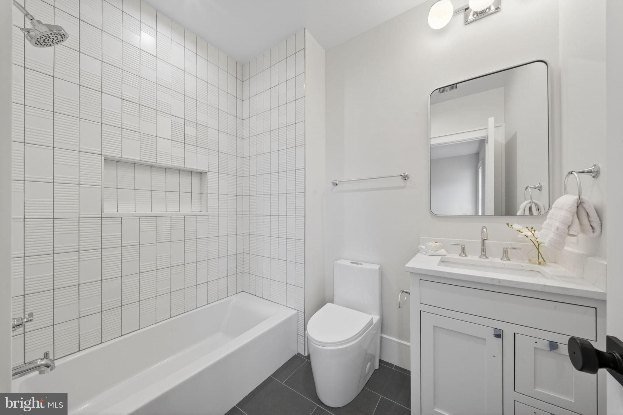 5326 MCKINLEY STREET