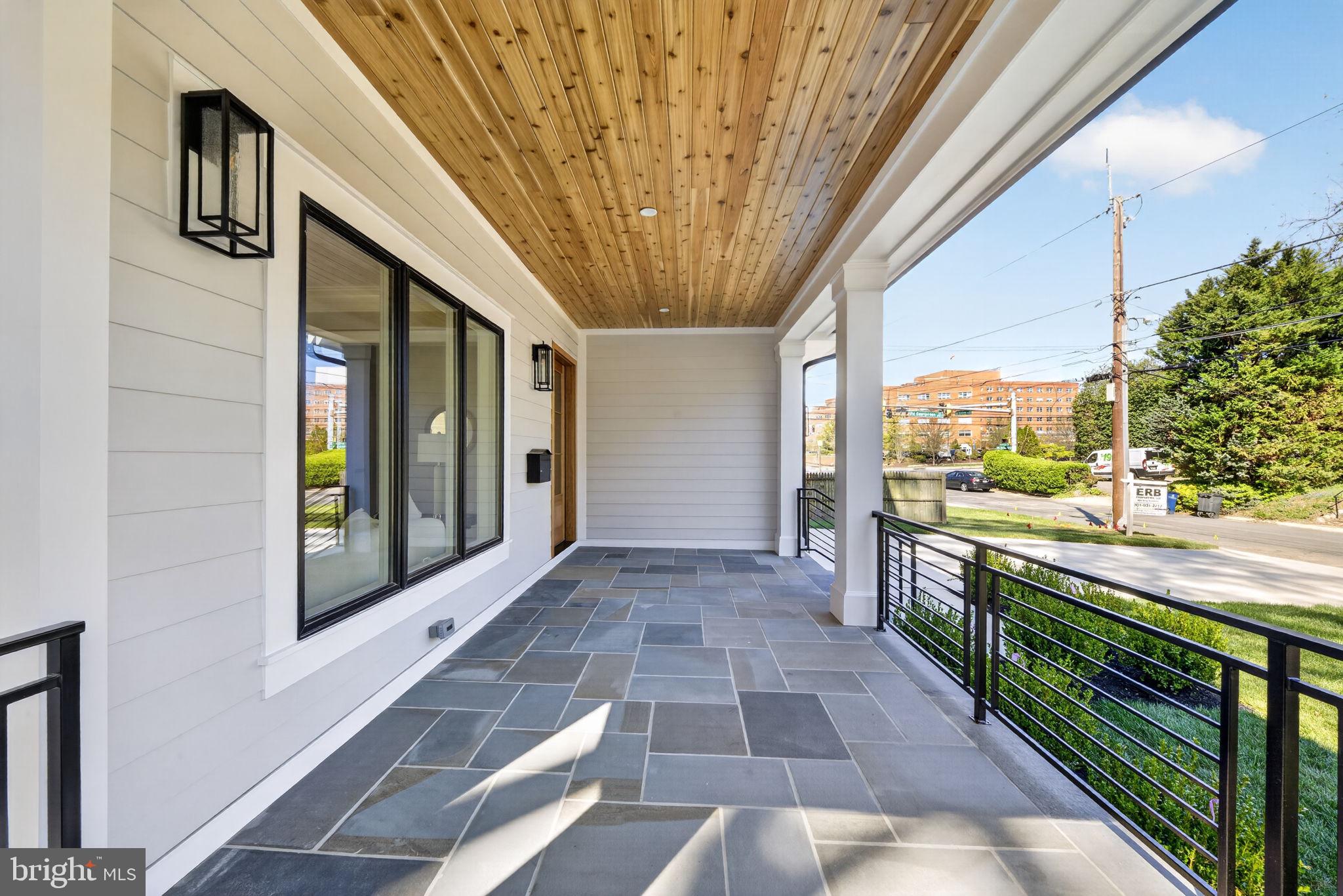 5326 MCKINLEY STREET