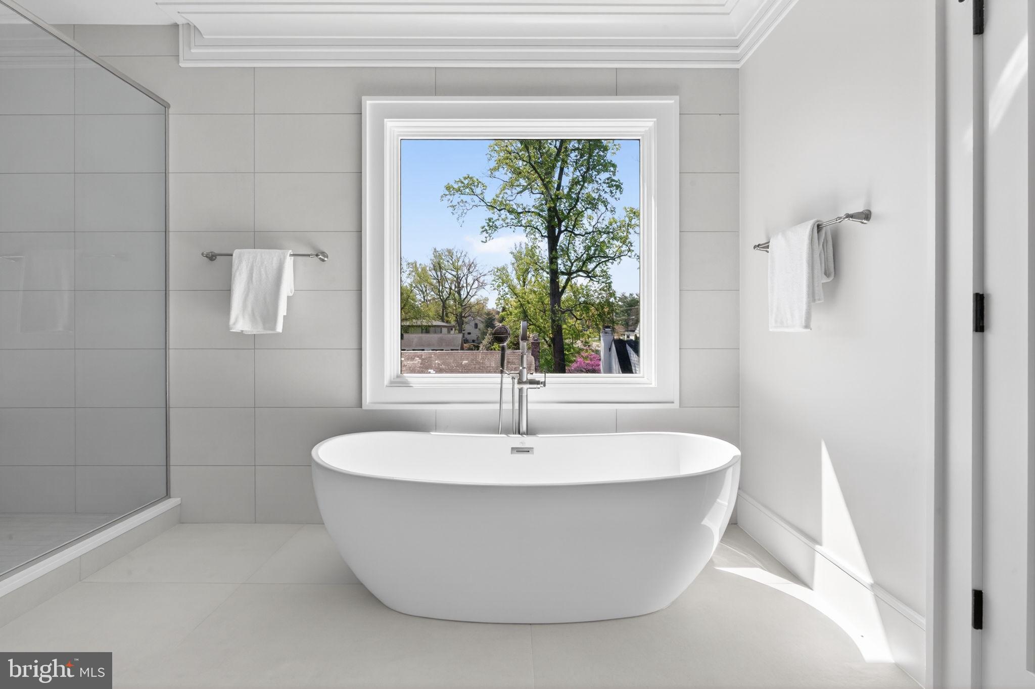 5326 MCKINLEY STREET