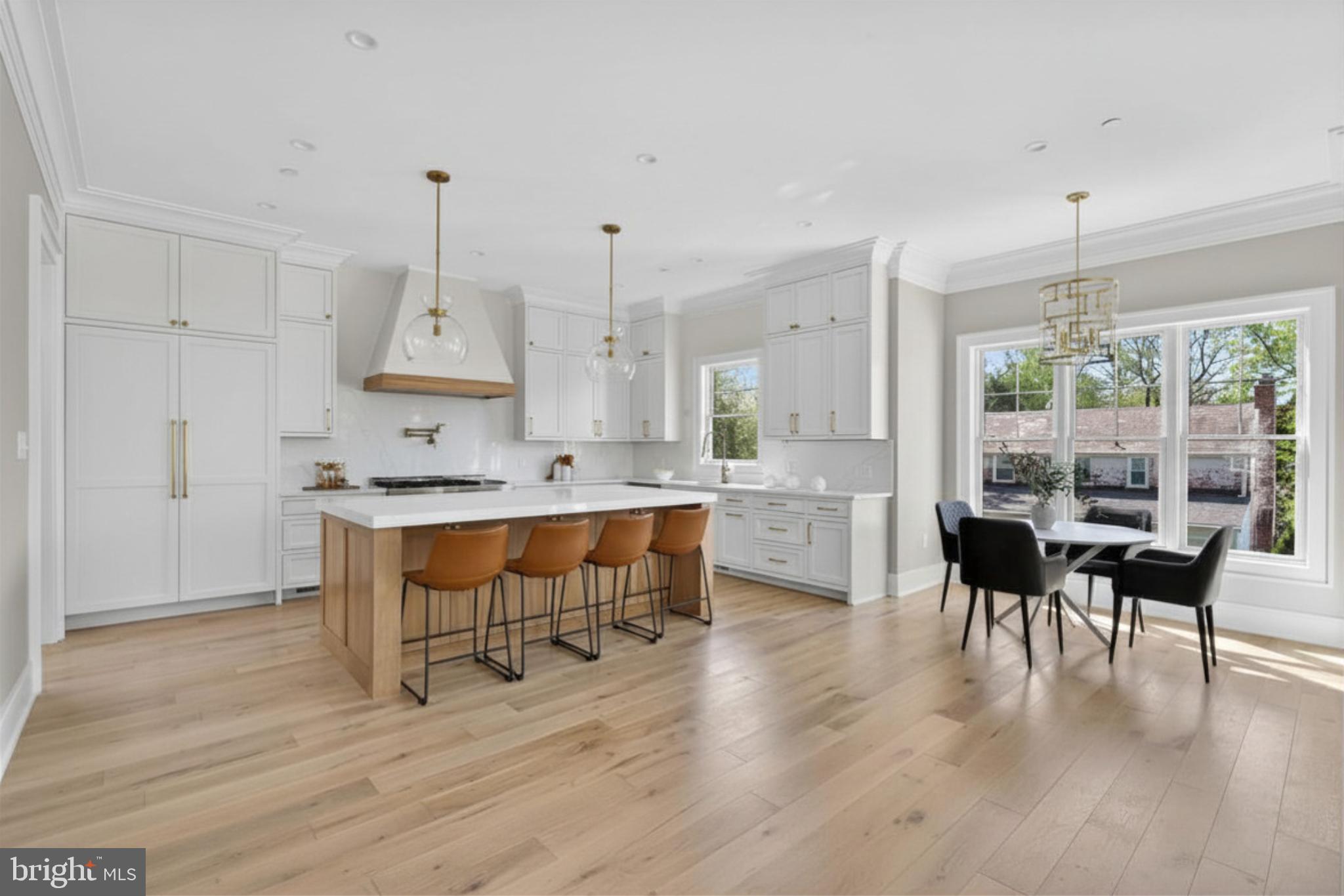 5326 MCKINLEY STREET