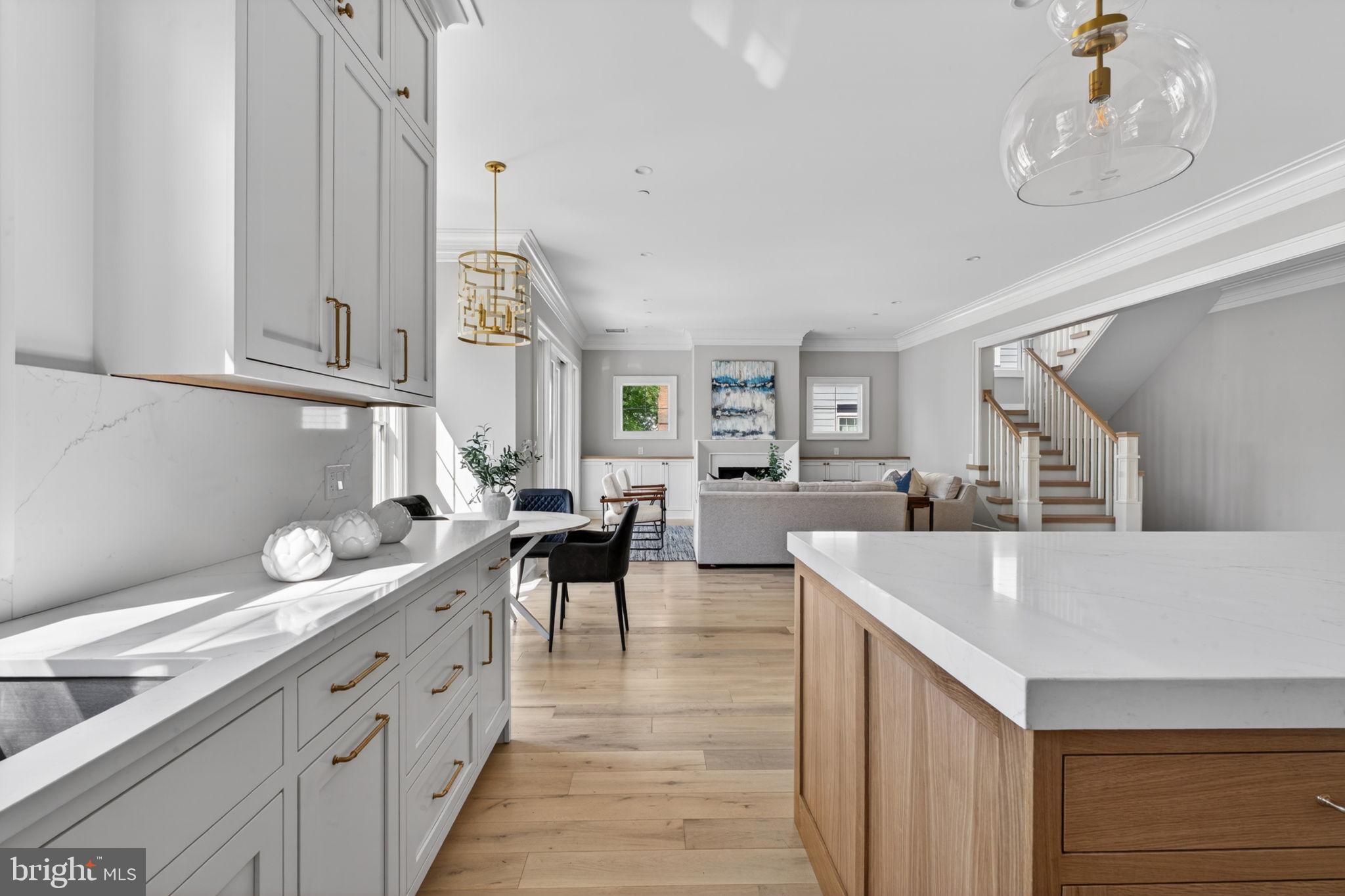 5326 MCKINLEY STREET