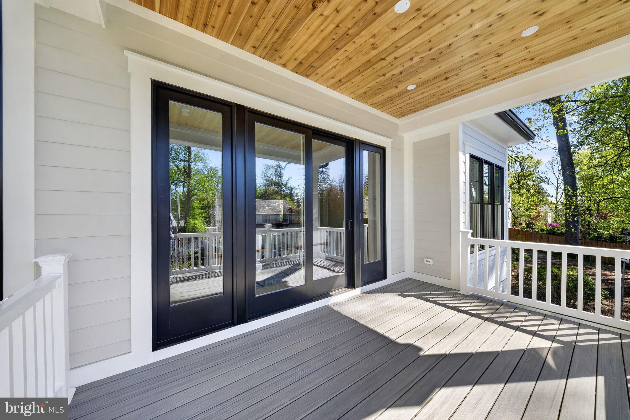 5326 MCKINLEY STREET