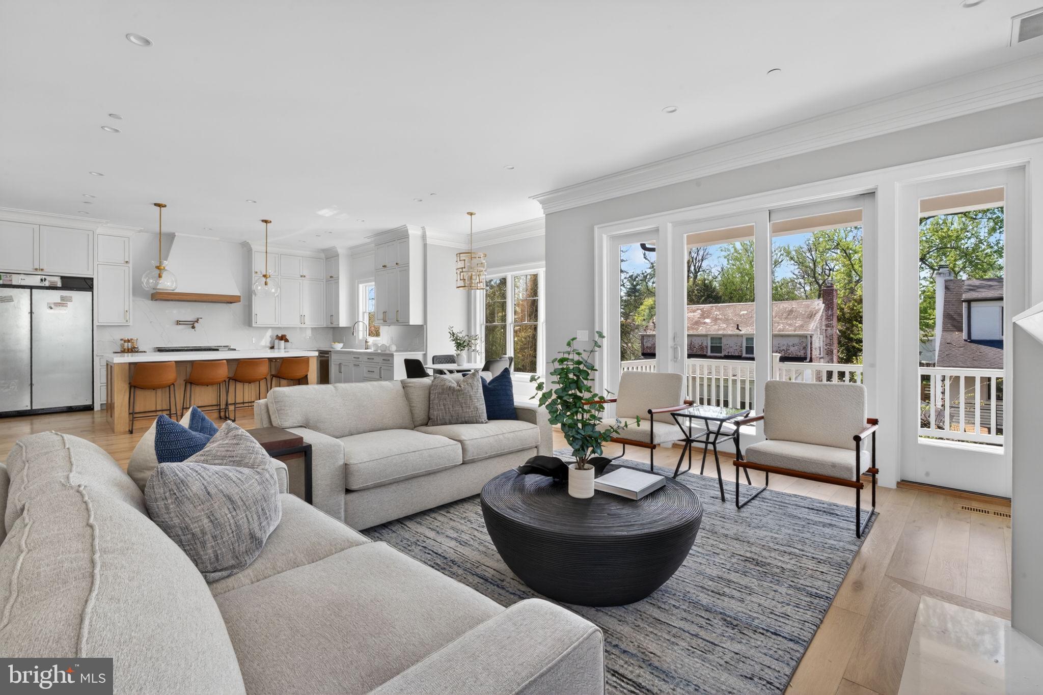 5326 MCKINLEY STREET