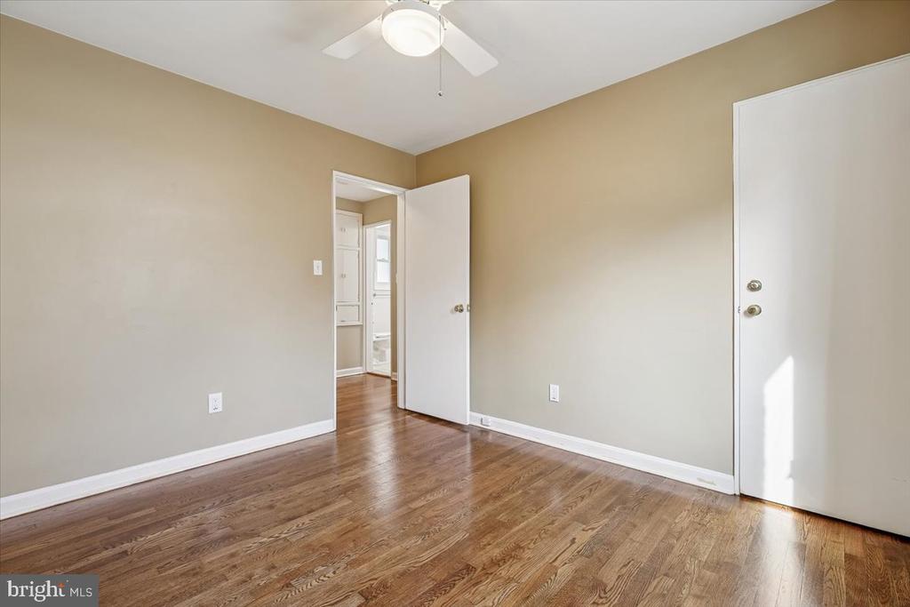 1707 SANFORD ROAD