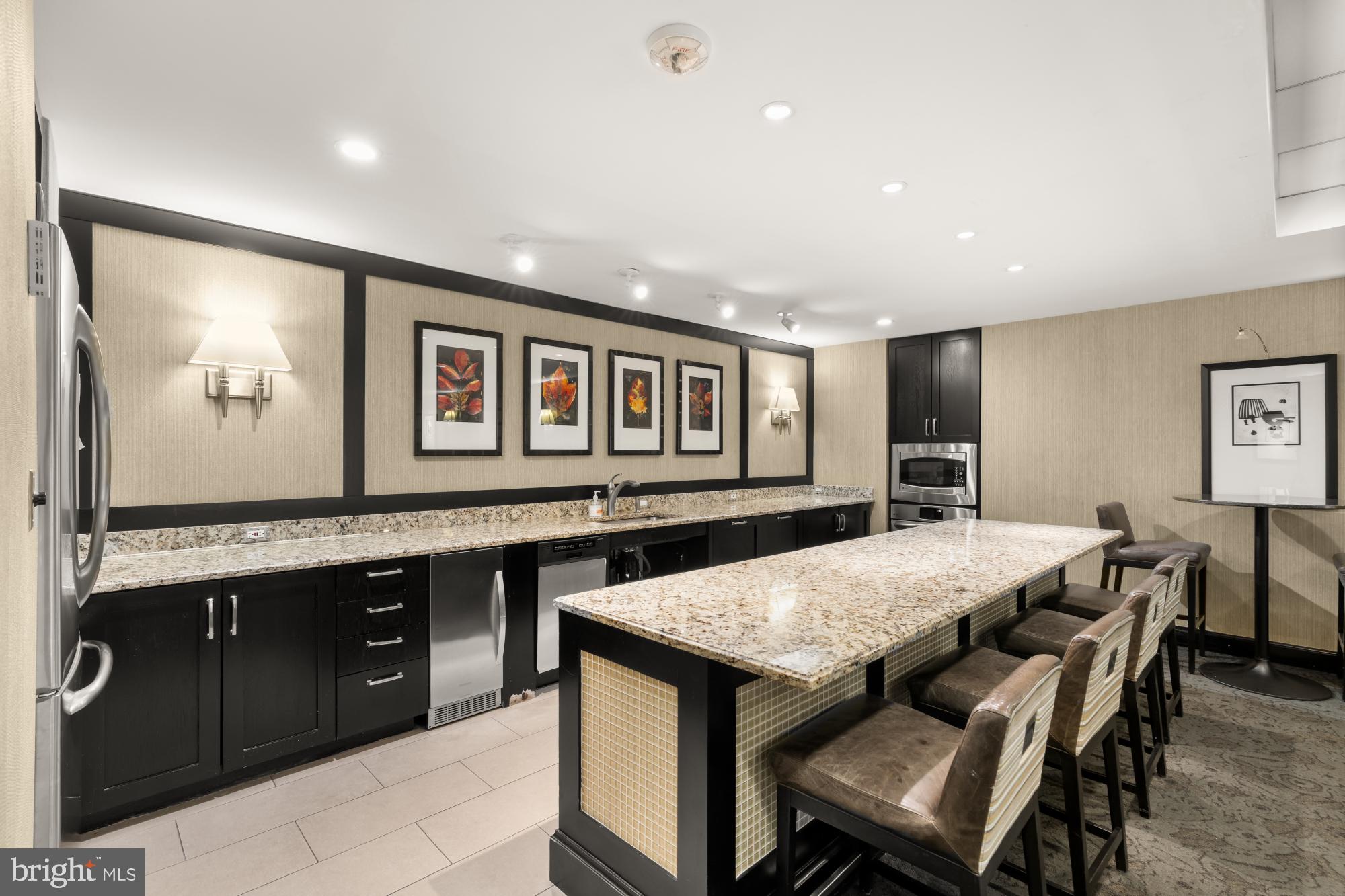 4601 N PARK AVENUE 1119