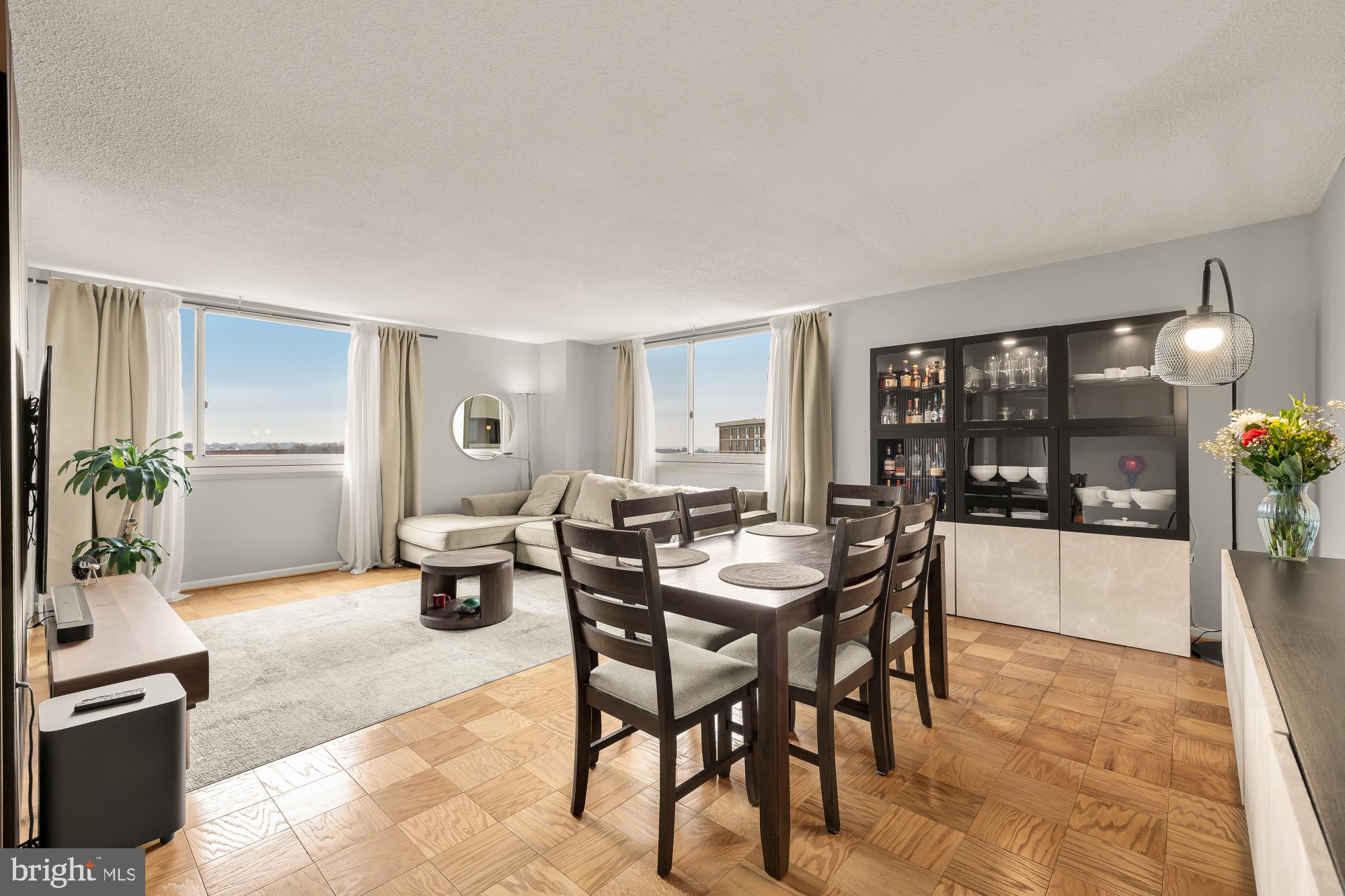 4601 N PARK AVENUE 1119