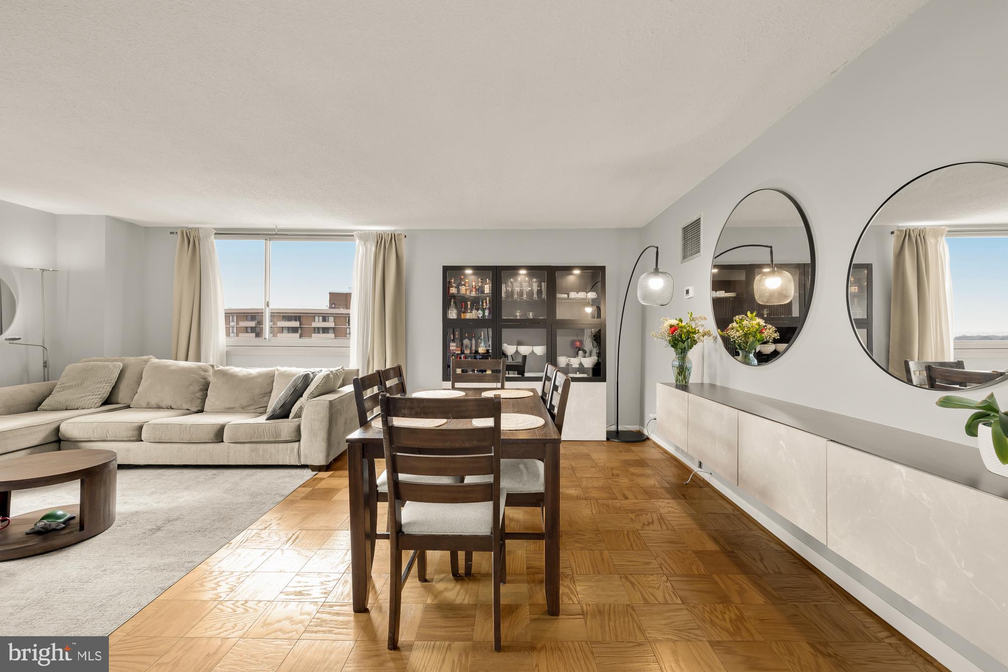 4601 N PARK AVENUE 1119