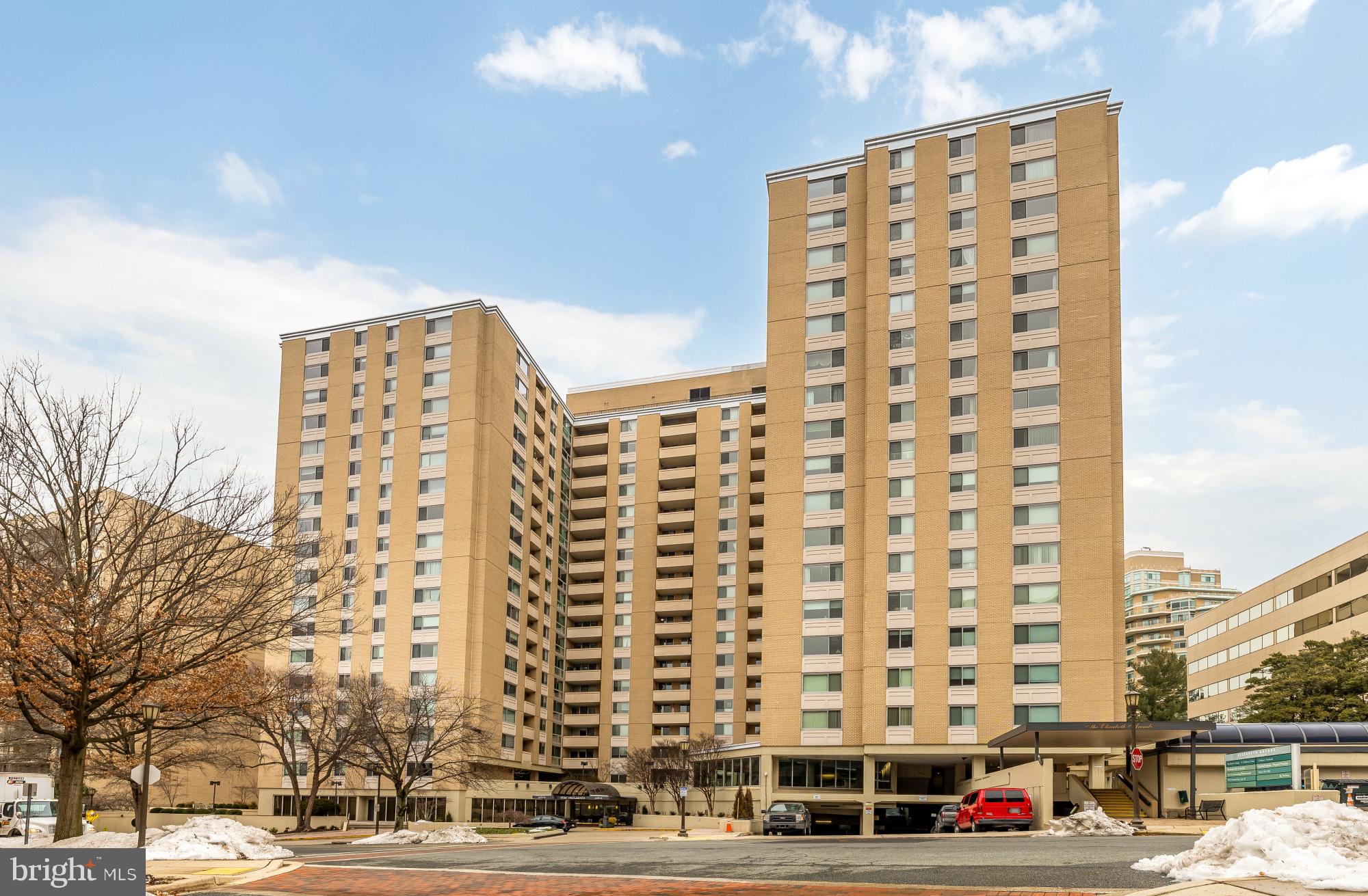 4601 N PARK AVENUE 1119