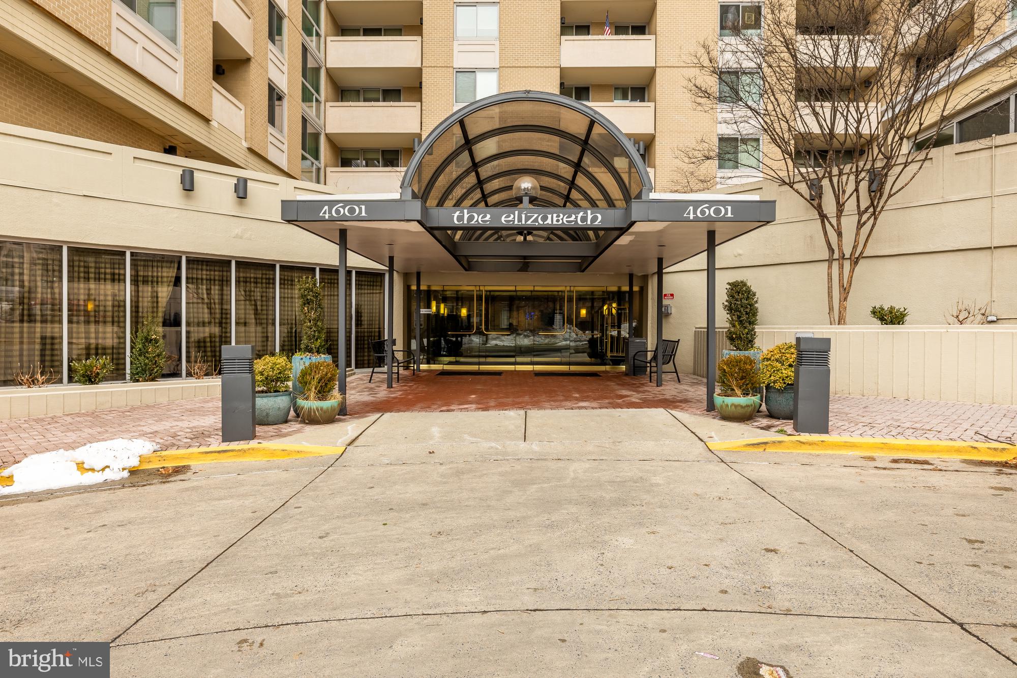 4601 N PARK AVENUE 1119