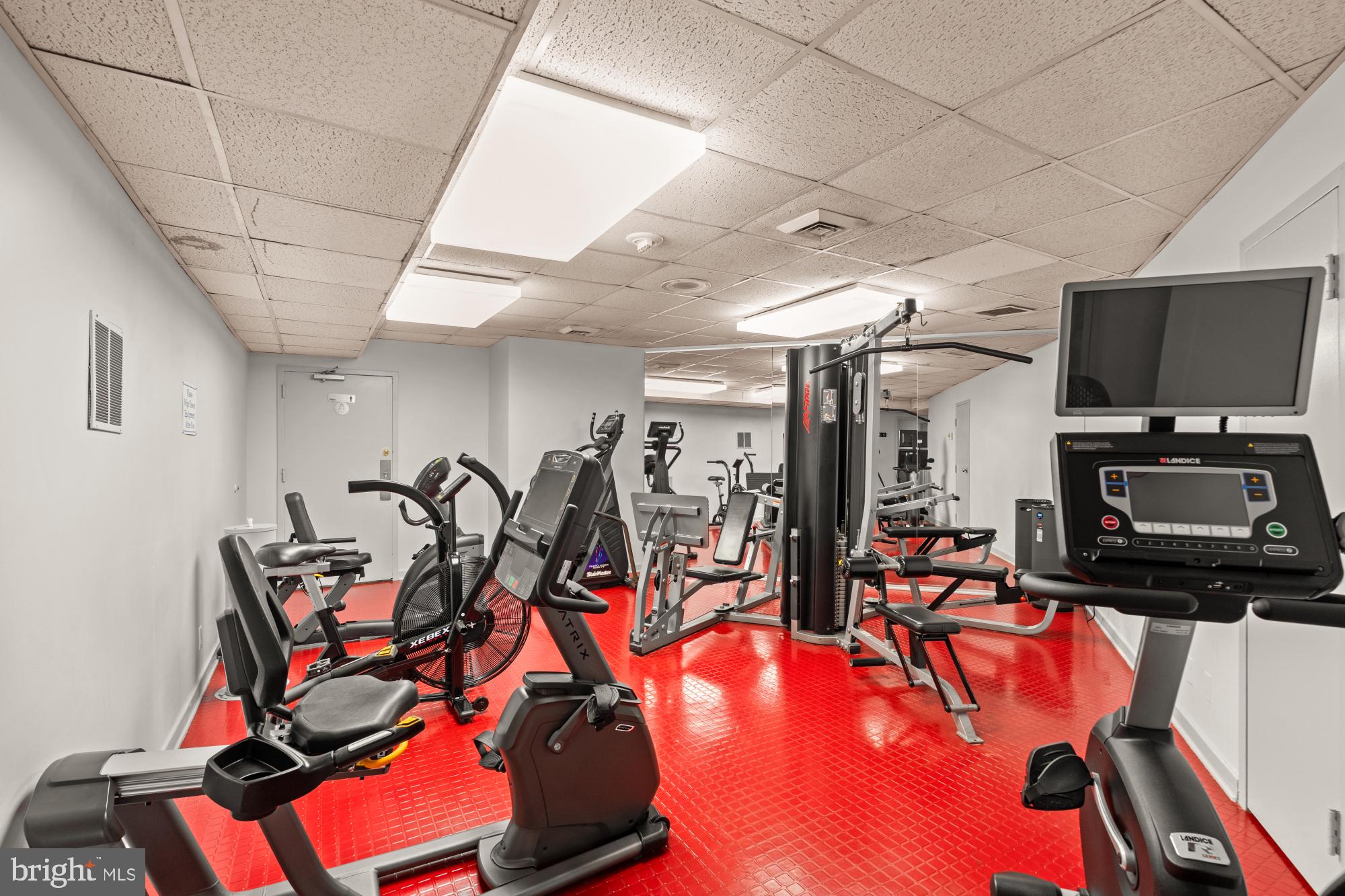 4601 N PARK AVENUE 1119