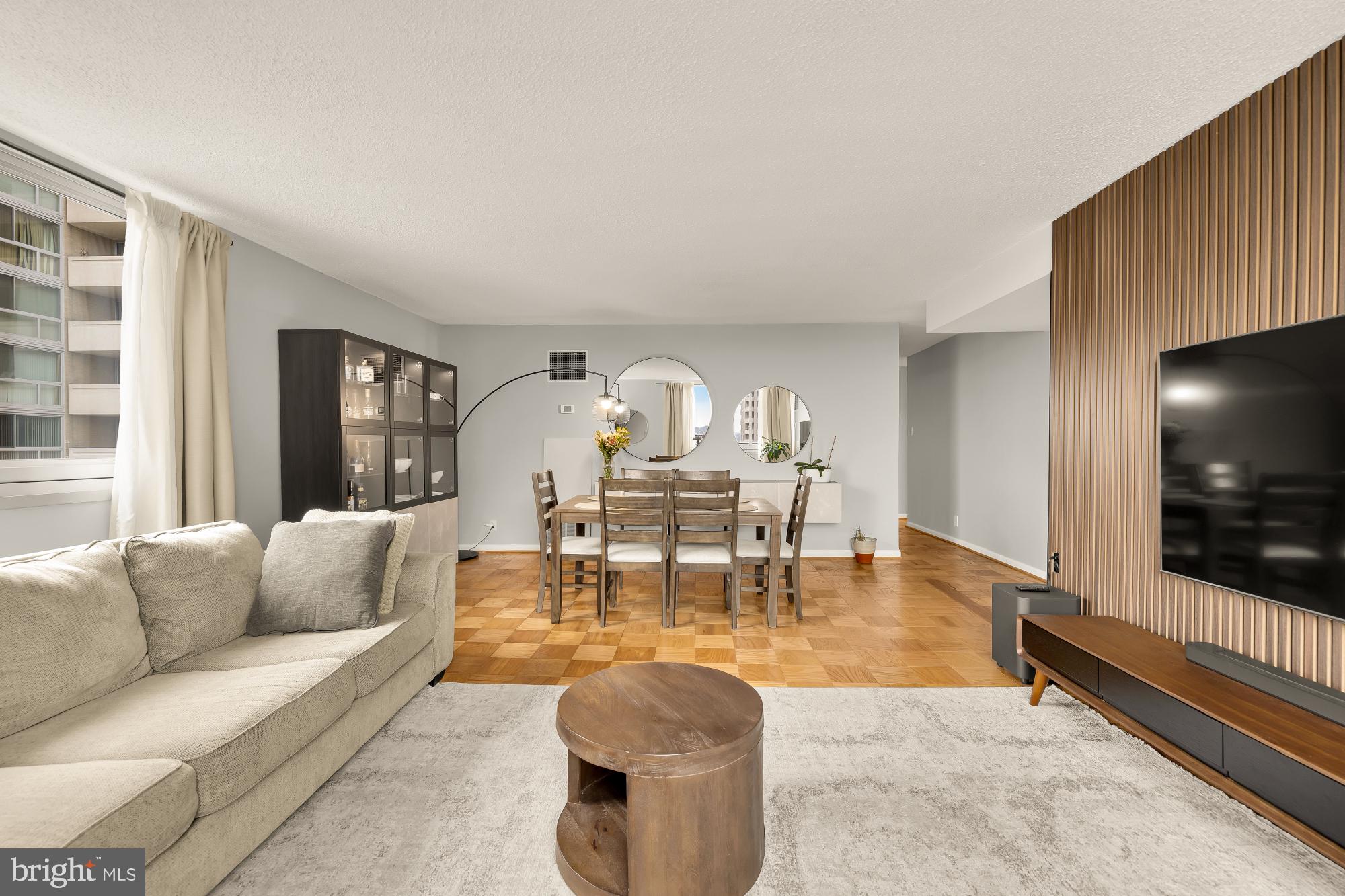 4601 N PARK AVENUE 1119