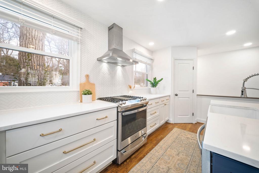 11214 DEWEY ROAD