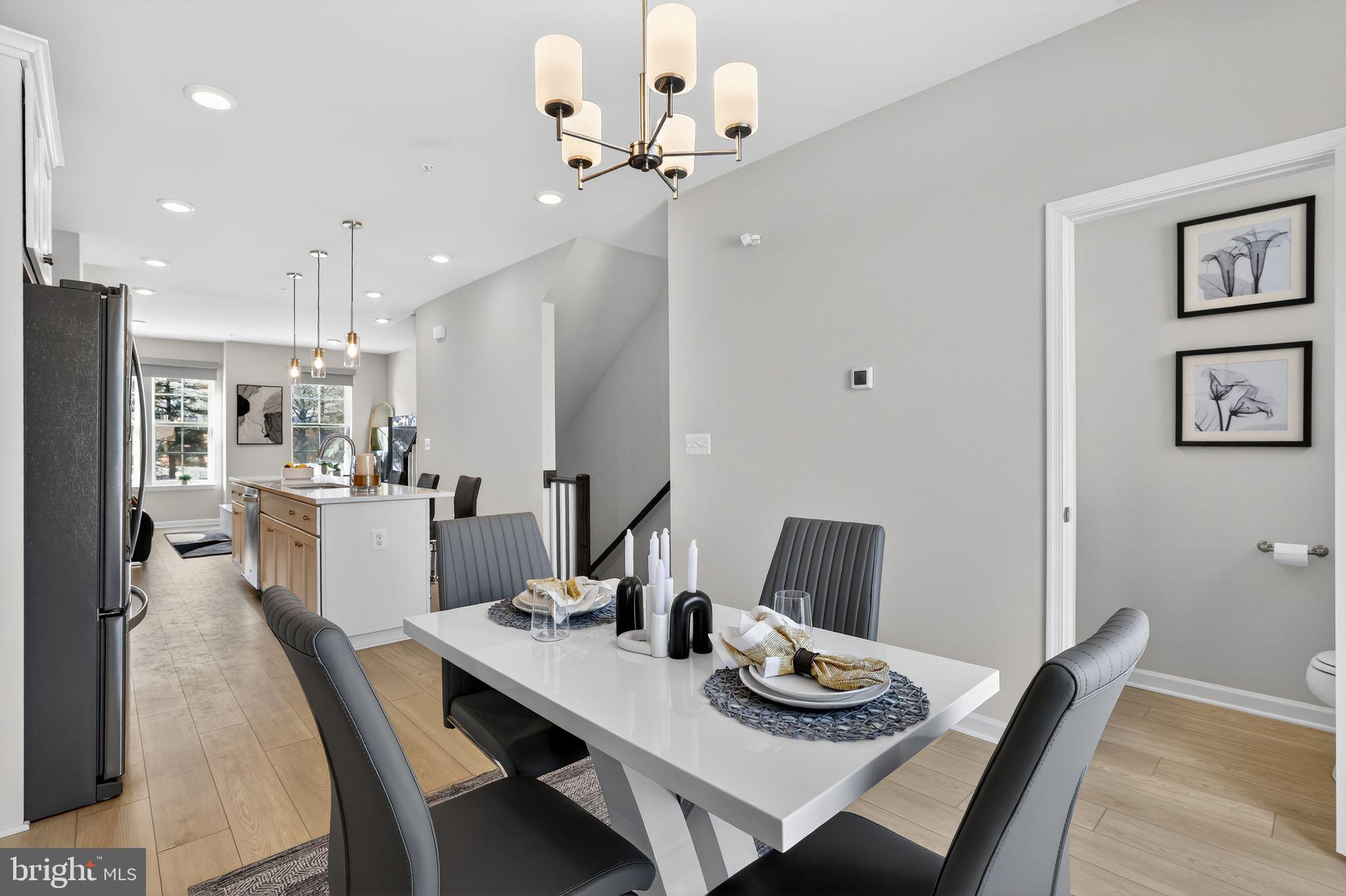 1017 VILLAGE CLUB ALLEY