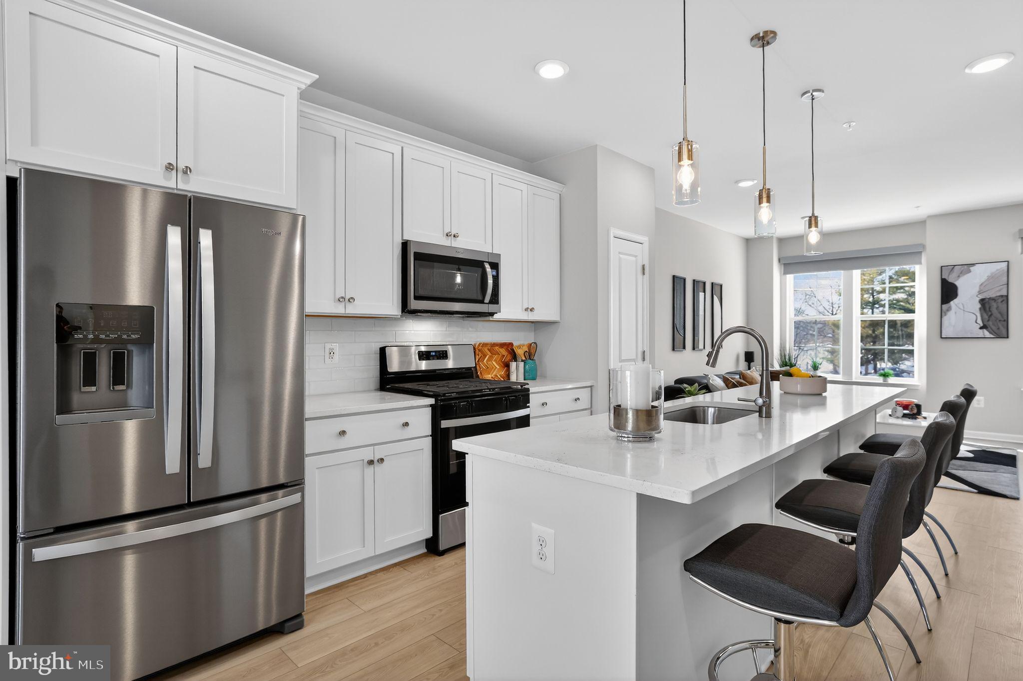 1017 VILLAGE CLUB ALLEY