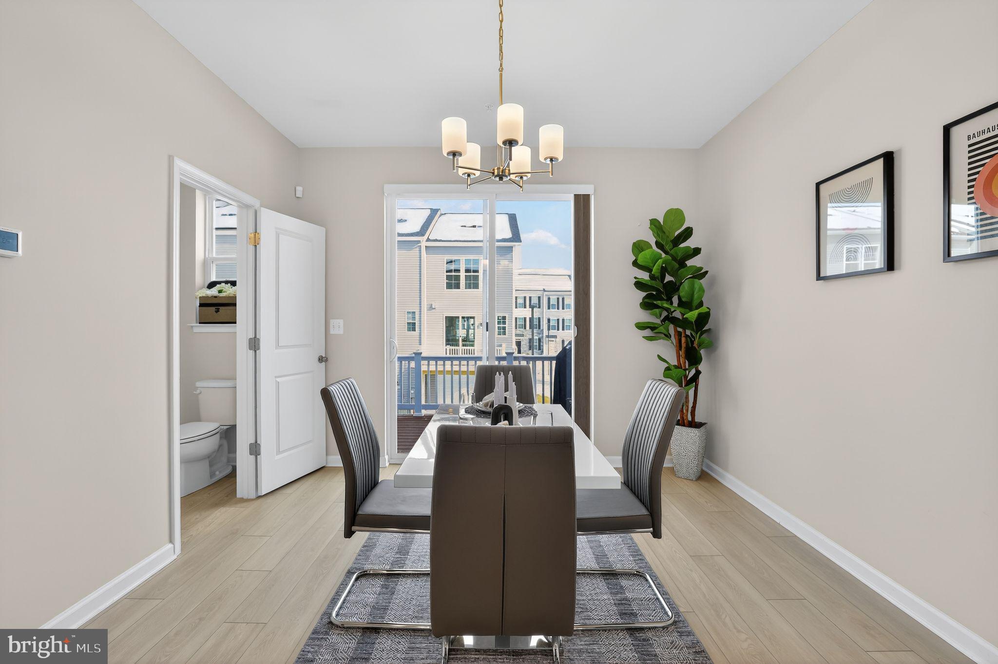 1017 VILLAGE CLUB ALLEY