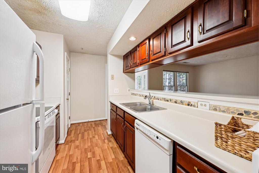 13114 BRIARCLIFF TERR 407