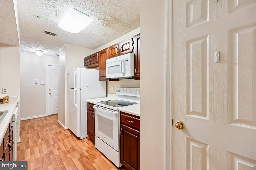 13114 BRIARCLIFF TERR 407