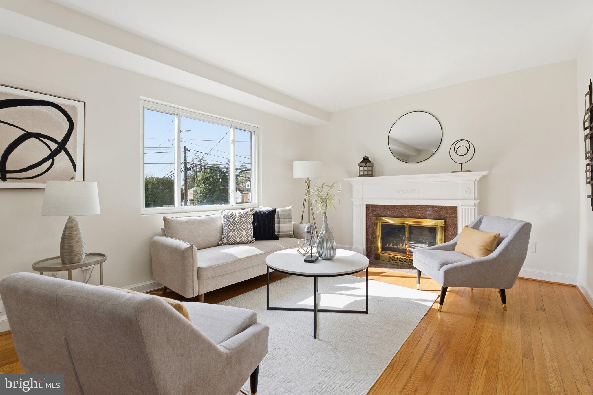 11527 GRANDVIEW AVENUE