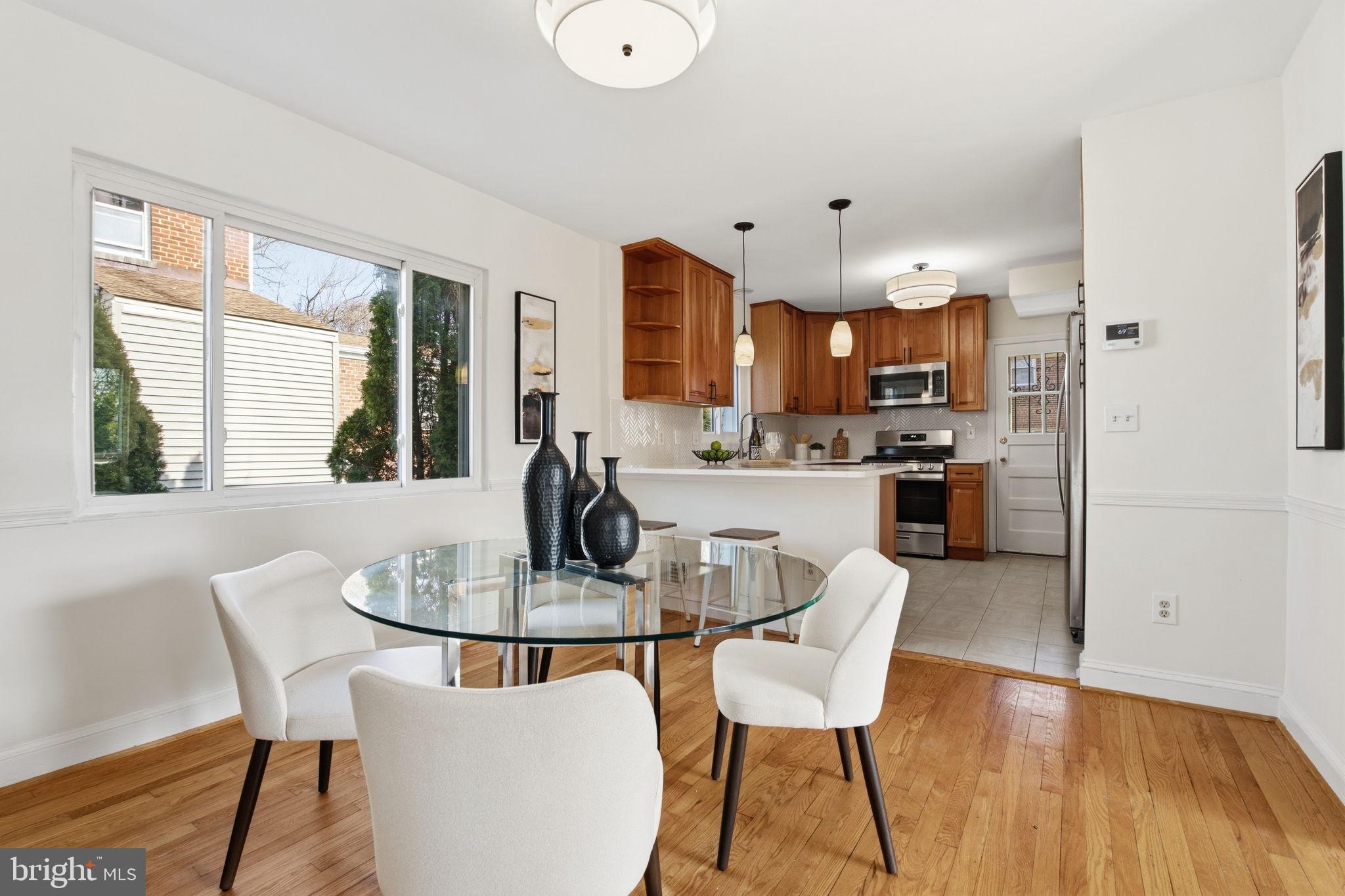 11527 GRANDVIEW AVENUE