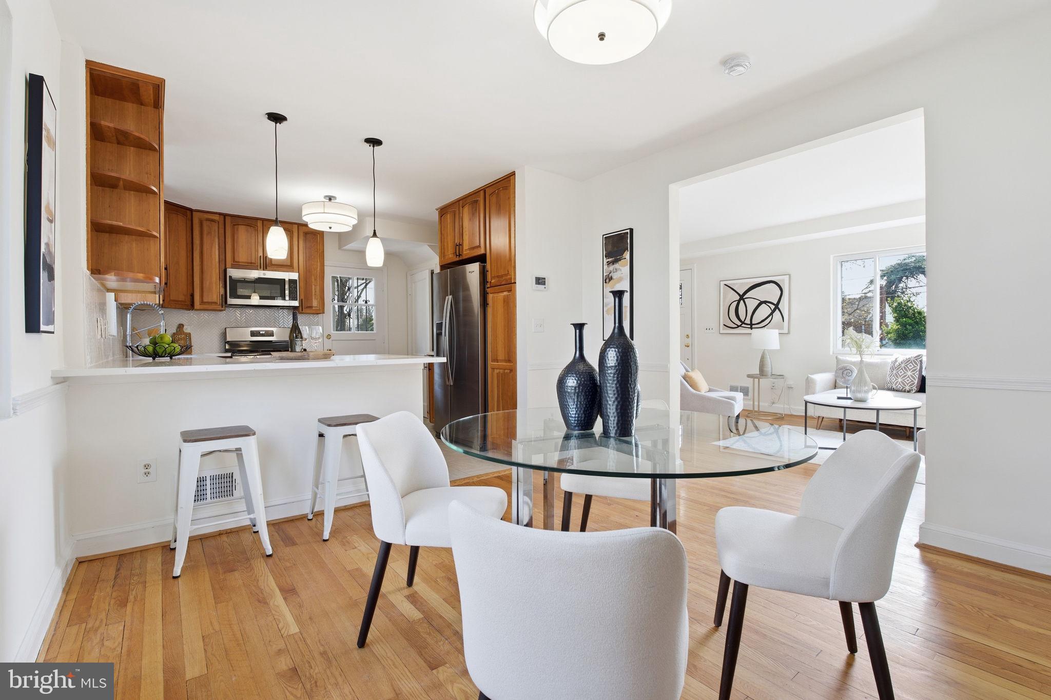 11527 GRANDVIEW AVENUE