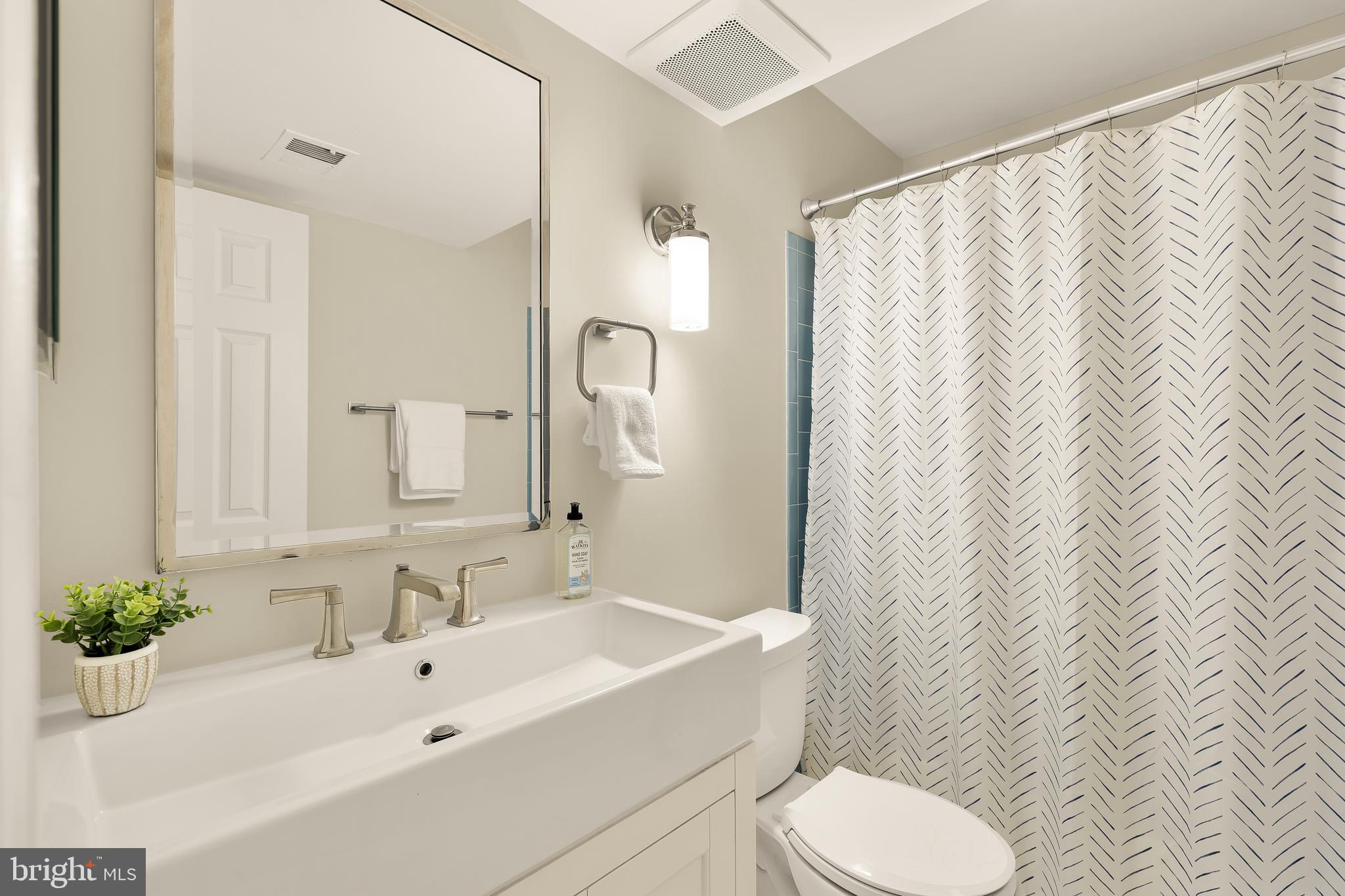 10135 CRESTBERRY PLACE