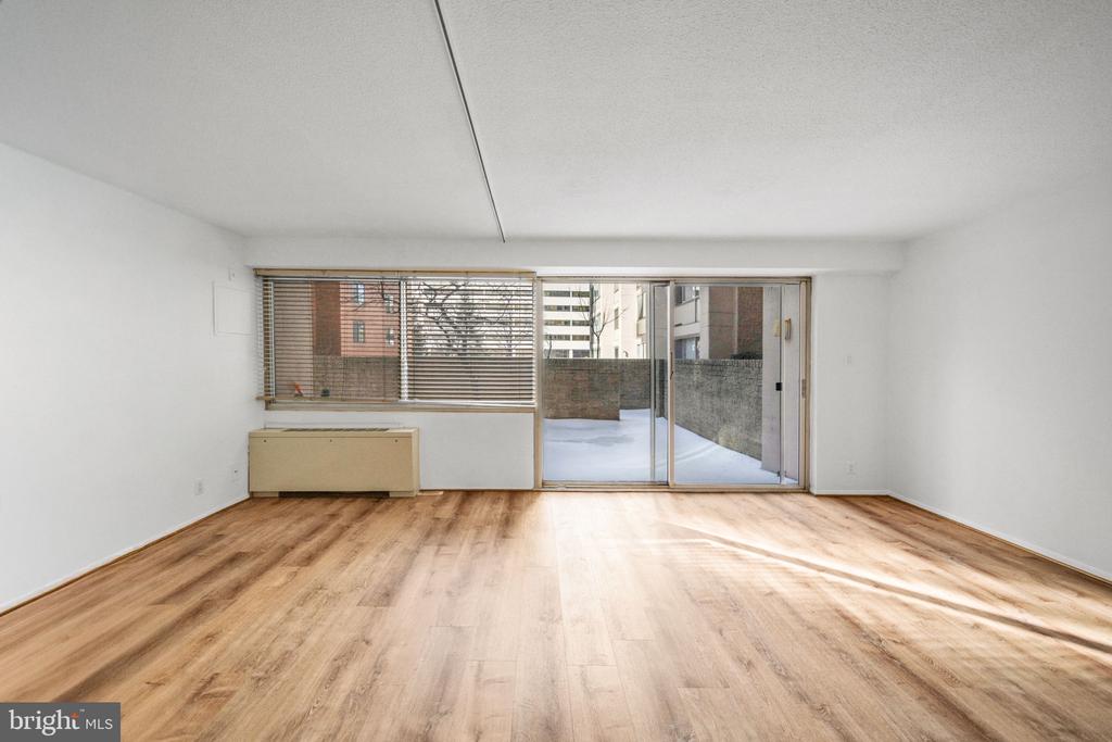 5500 FRIENDSHIP BOULEVARD Unit: 818N